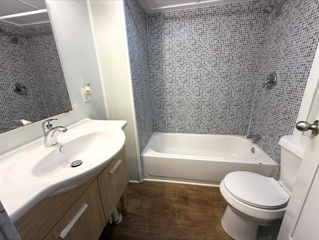 20000 US Hwy 19 N, Lot 607, Clearwater, Florida 33764, 2 Bedrooms Bedrooms, ,1 BathroomBathrooms,55-Plus Mobile Home,For Sale,US Hwy 19 N, Lot 607,4385