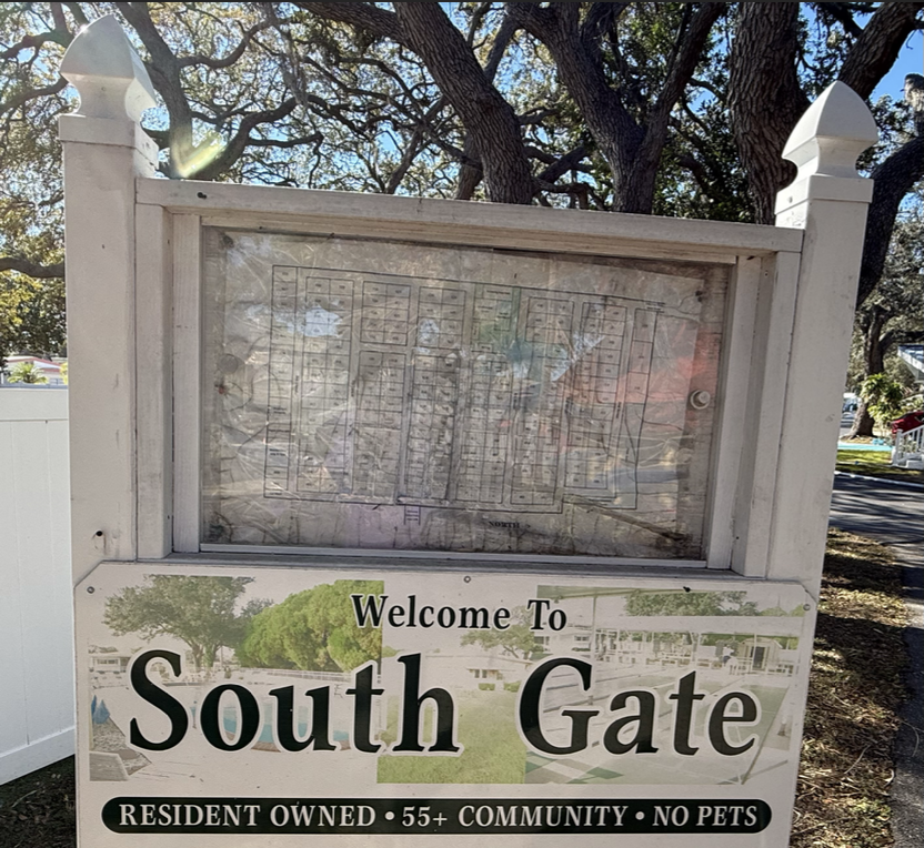 20000 US Hwy 19 N, Lot 607, Clearwater, Florida 33764, 2 Bedrooms Bedrooms, ,1 BathroomBathrooms,55-Plus Mobile Home,For Sale,US Hwy 19 N, Lot 607,4385