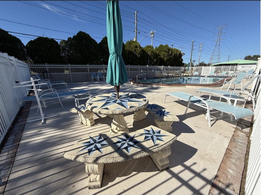 20000 US Hwy 19 N, Lot 607, Clearwater, Florida 33764, 2 Bedrooms Bedrooms, ,1 BathroomBathrooms,55-Plus Mobile Home,For Sale,US Hwy 19 N, Lot 607,4385