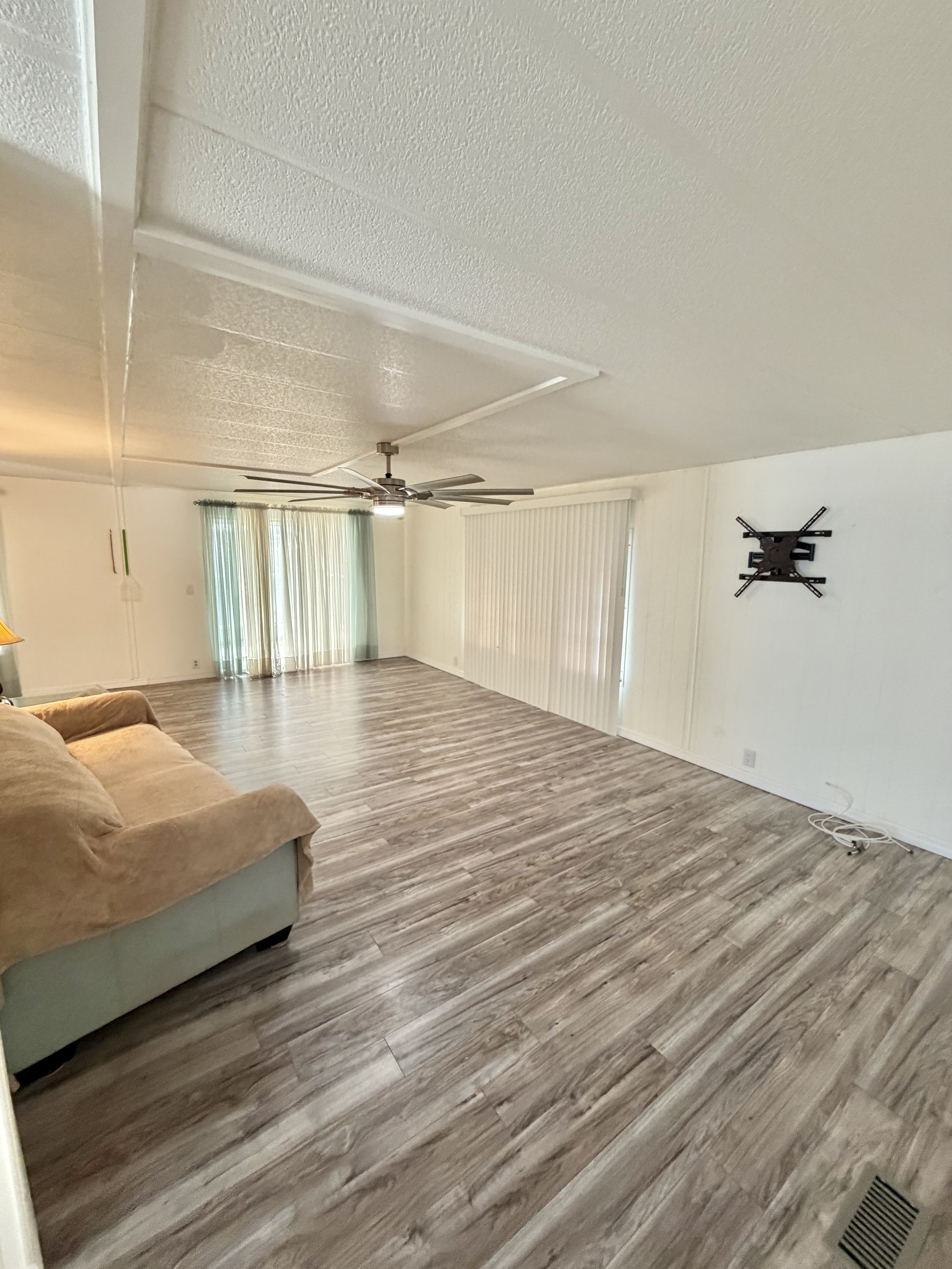 570 57th Ave W, Lot 250, Bradenton, Florida 34207, 2 Bedrooms Bedrooms, ,2 BathroomsBathrooms,55-Plus Mobile Home,For Sale,57th Ave W, Lot 250,4386