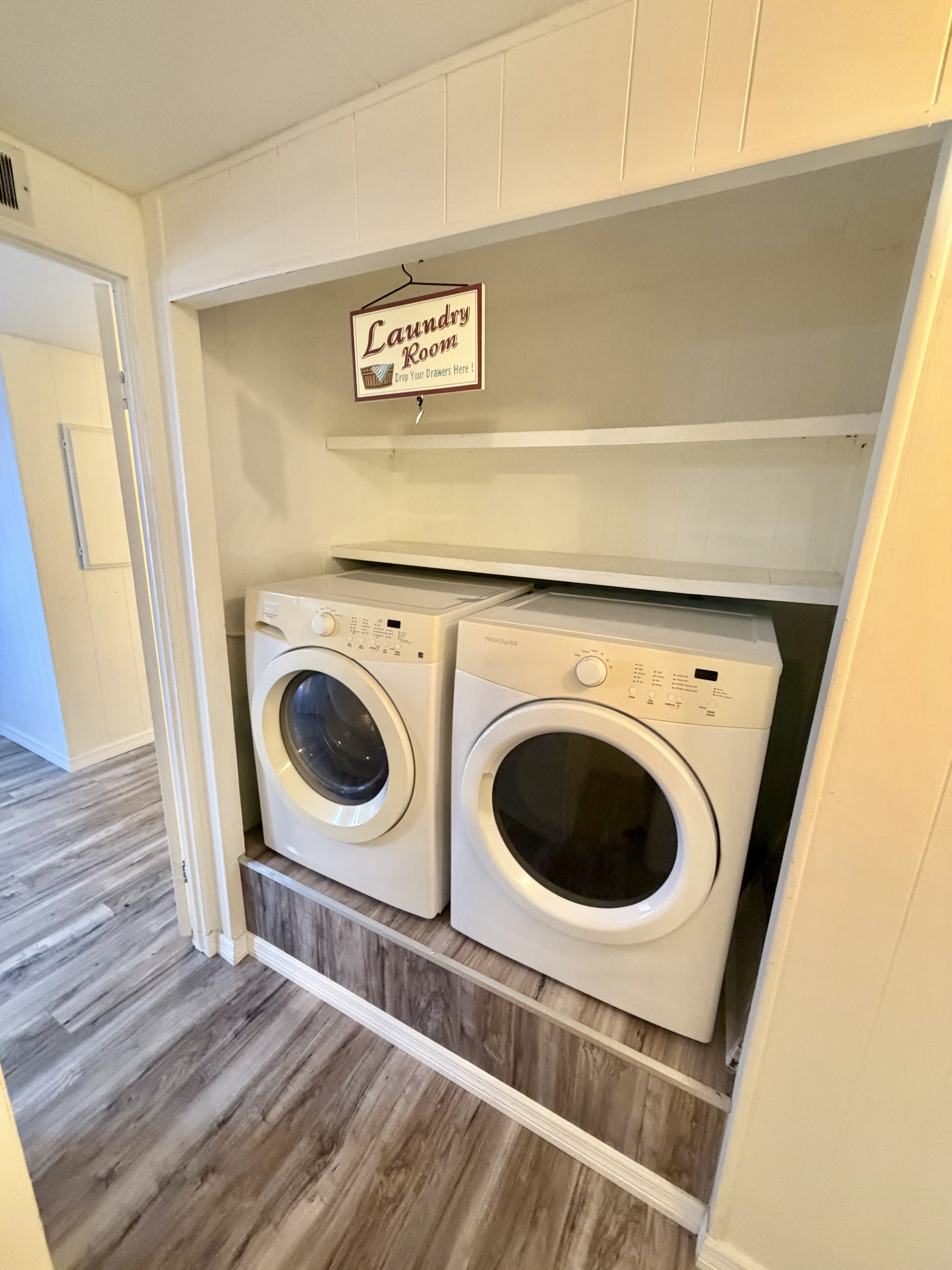 570 57th Ave W, Lot 250, Bradenton, Florida 34207, 2 Bedrooms Bedrooms, ,2 BathroomsBathrooms,55-Plus Mobile Home,For Sale,57th Ave W, Lot 250,4386