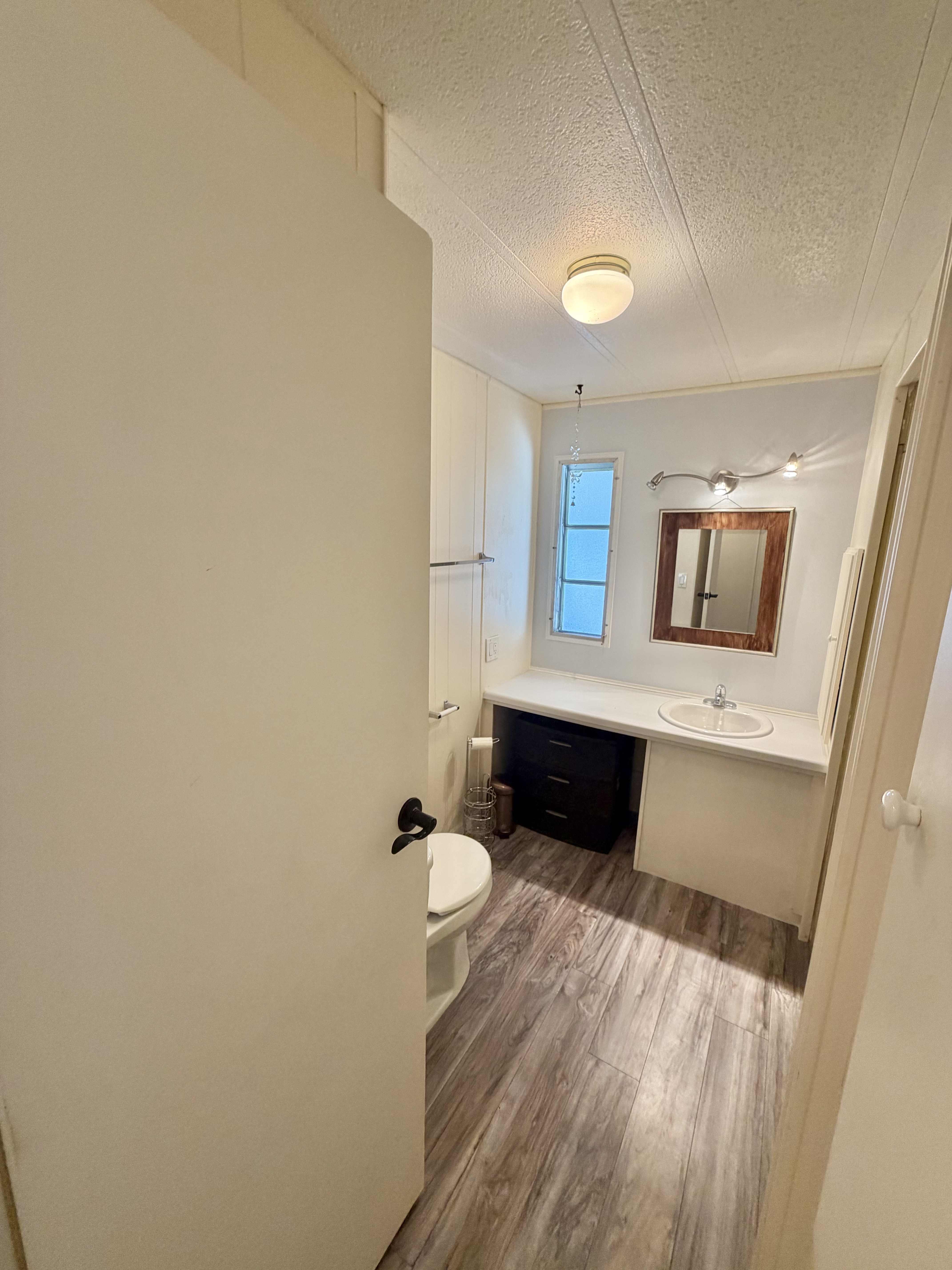 570 57th Ave W, Lot 250, Bradenton, Florida 34207, 2 Bedrooms Bedrooms, ,2 BathroomsBathrooms,55-Plus Mobile Home,For Sale,57th Ave W, Lot 250,4386