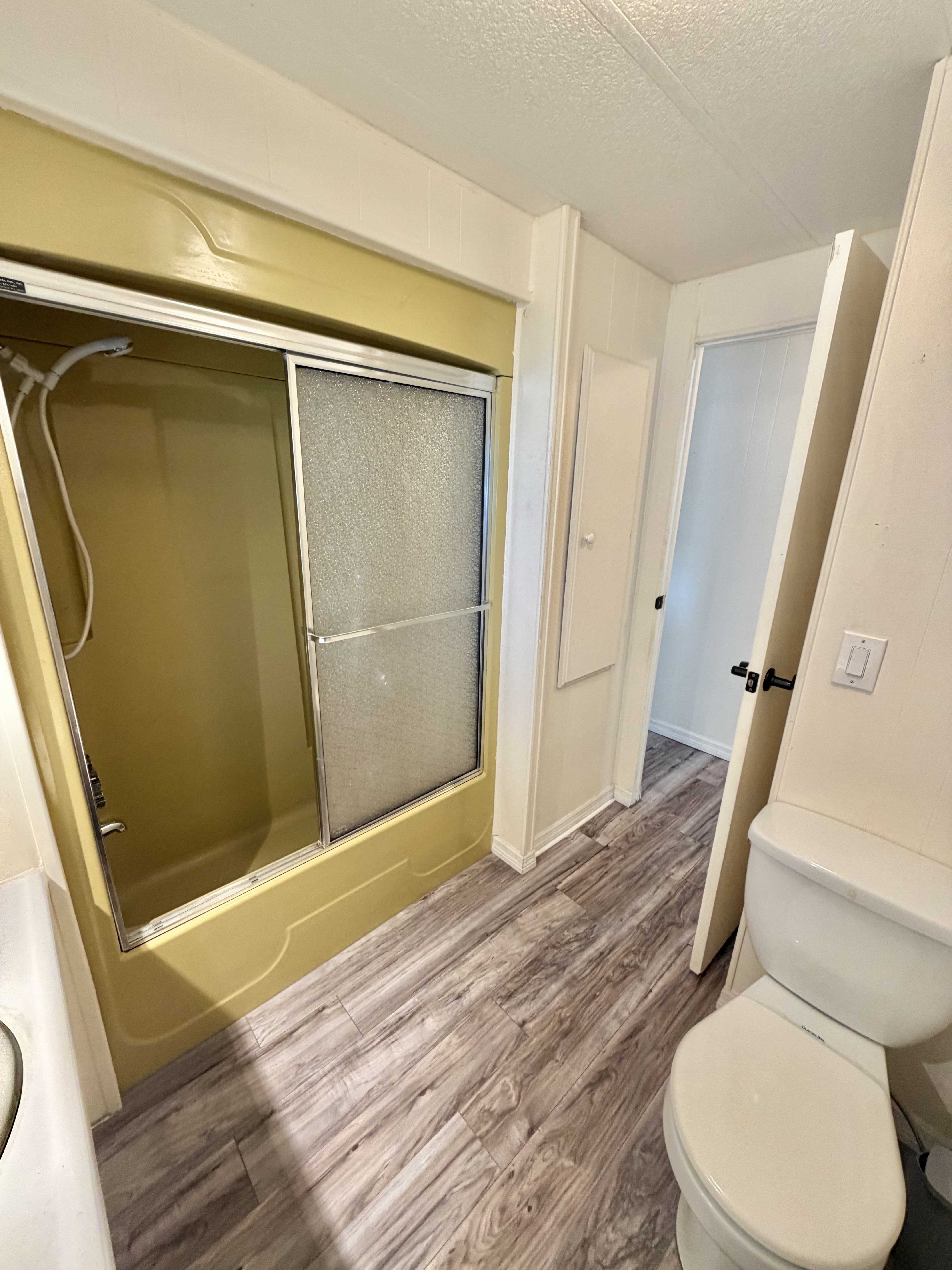 570 57th Ave W, Lot 250, Bradenton, Florida 34207, 2 Bedrooms Bedrooms, ,2 BathroomsBathrooms,55-Plus Mobile Home,For Sale,57th Ave W, Lot 250,4386