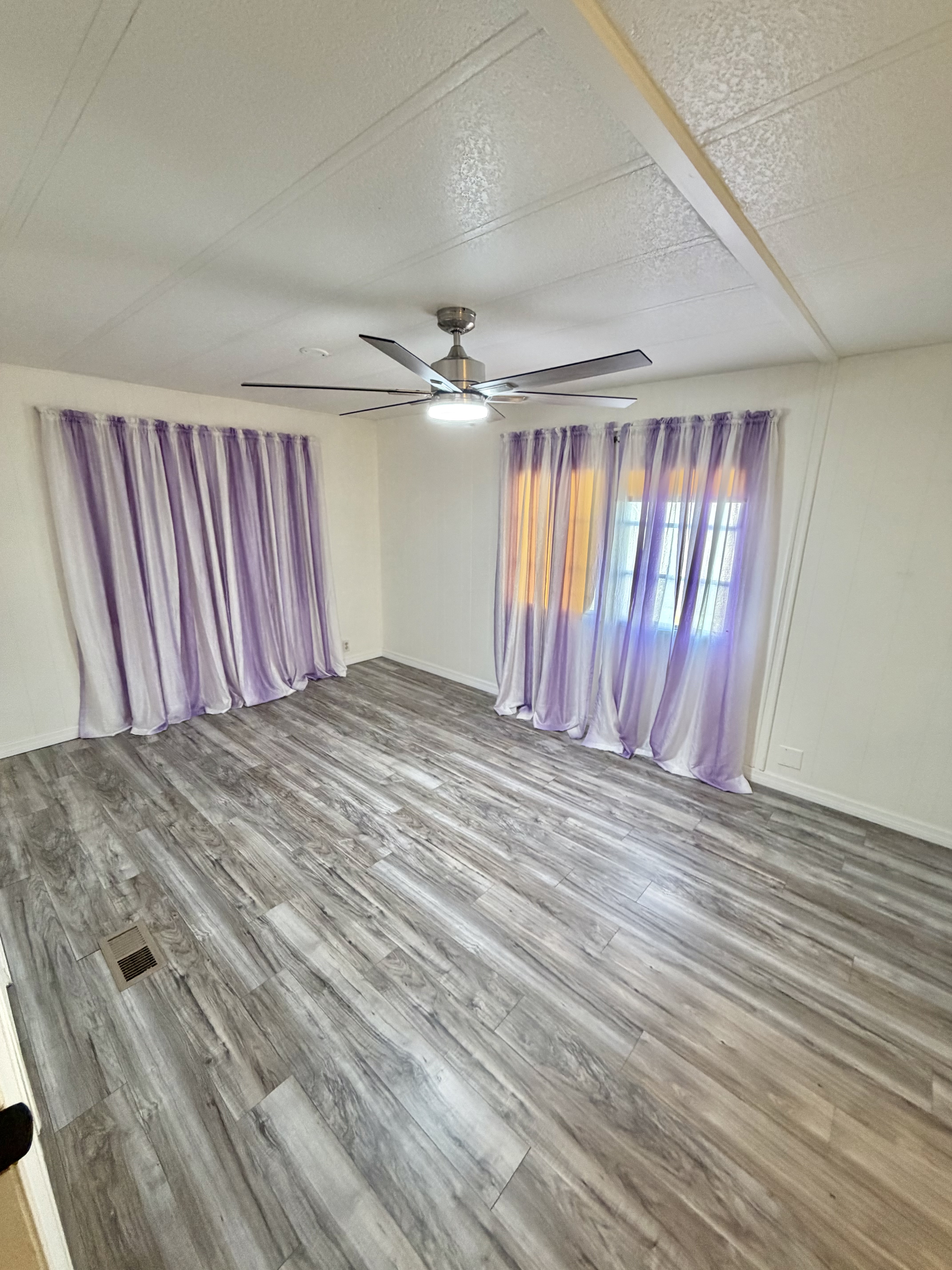 570 57th Ave W, Lot 250, Bradenton, Florida 34207, 2 Bedrooms Bedrooms, ,2 BathroomsBathrooms,55-Plus Mobile Home,For Sale,57th Ave W, Lot 250,4386