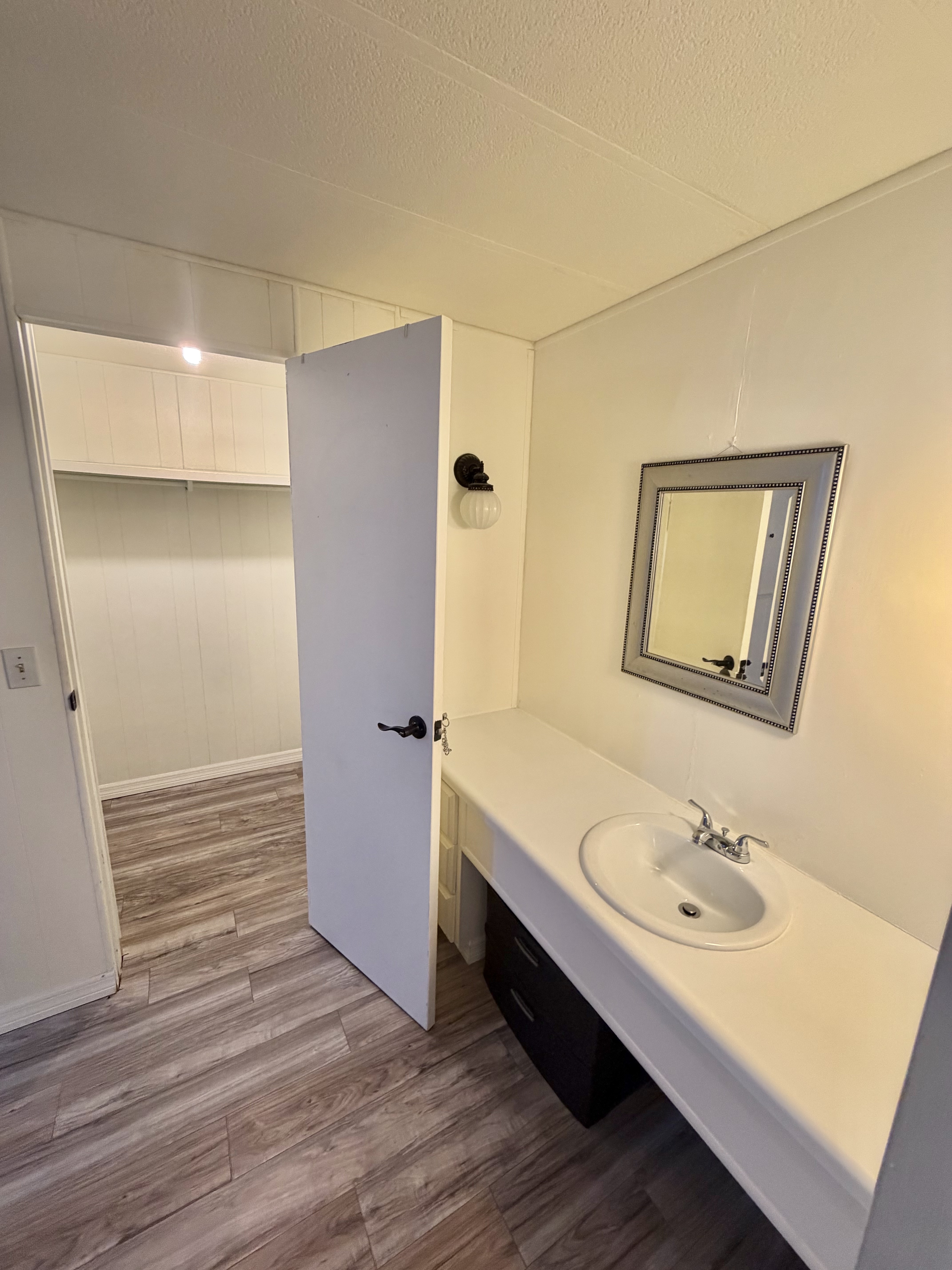 570 57th Ave W, Lot 250, Bradenton, Florida 34207, 2 Bedrooms Bedrooms, ,2 BathroomsBathrooms,55-Plus Mobile Home,For Sale,57th Ave W, Lot 250,4386