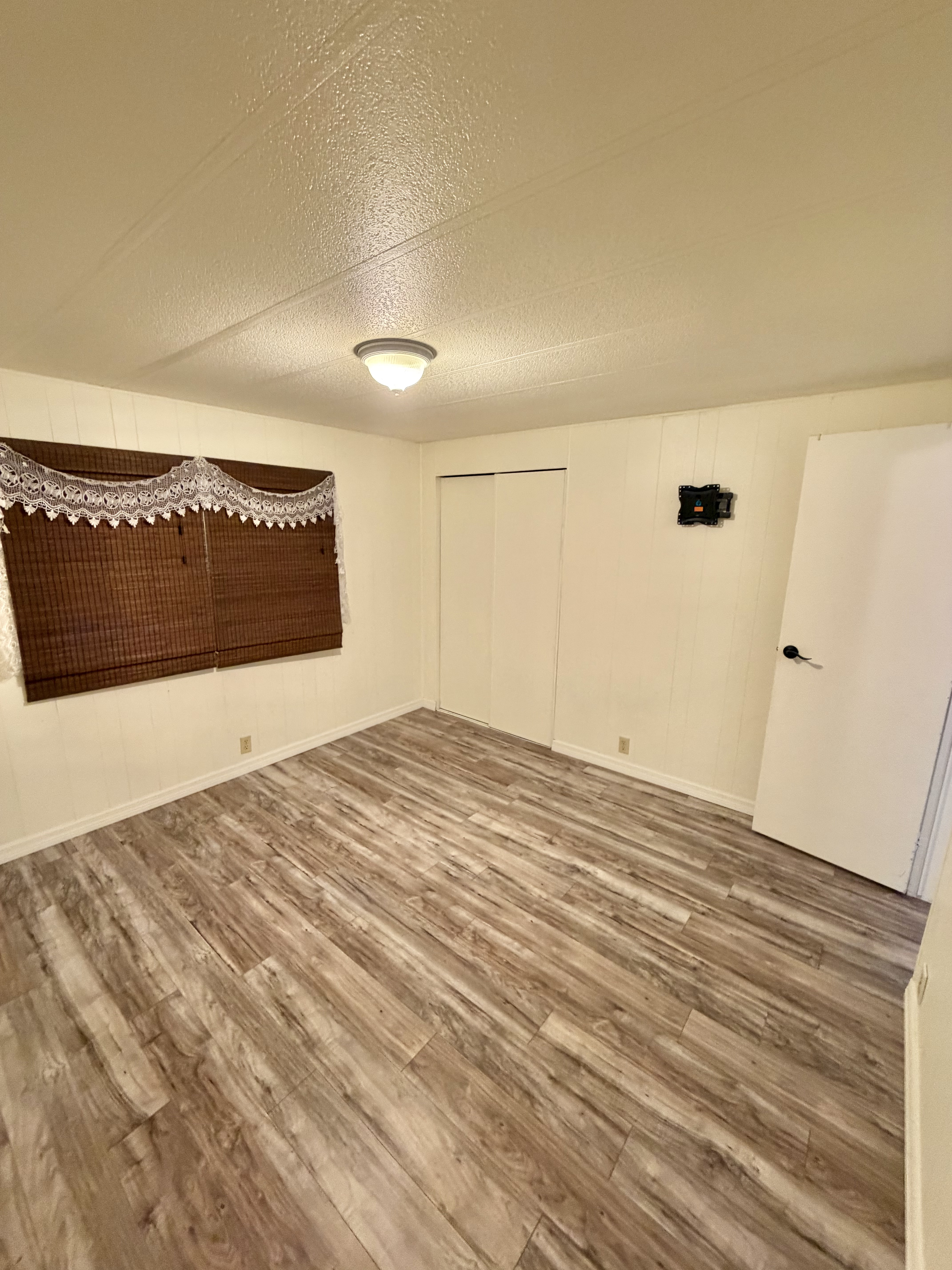 570 57th Ave W, Lot 250, Bradenton, Florida 34207, 2 Bedrooms Bedrooms, ,2 BathroomsBathrooms,55-Plus Mobile Home,For Sale,57th Ave W, Lot 250,4386