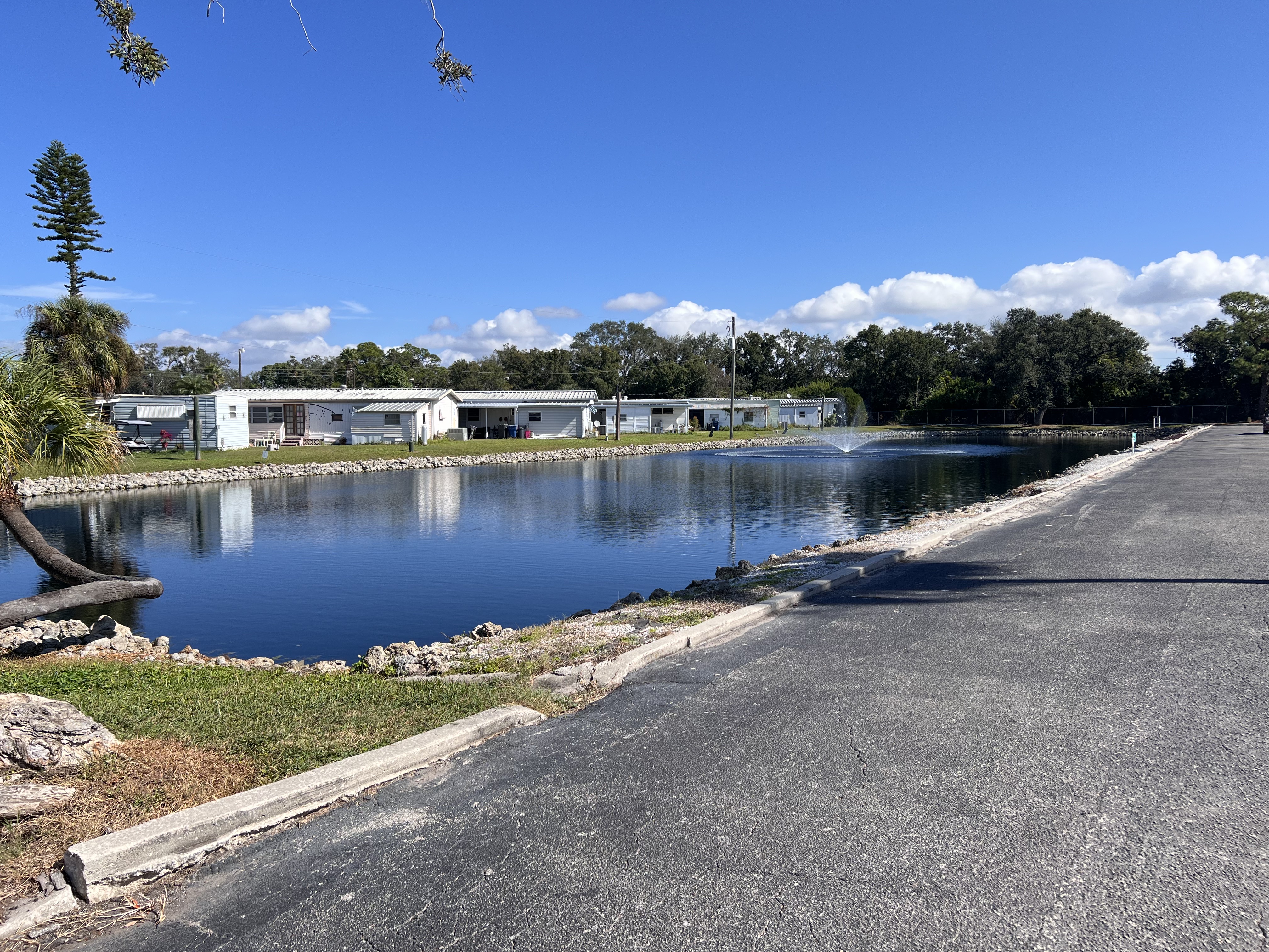 6515 15th St E, Lot H20, Sarasota, Florida 34243, 2 Bedrooms Bedrooms, ,2 BathroomsBathrooms,55-Plus Mobile Home,For Rent,15th St E, Lot H20,4392