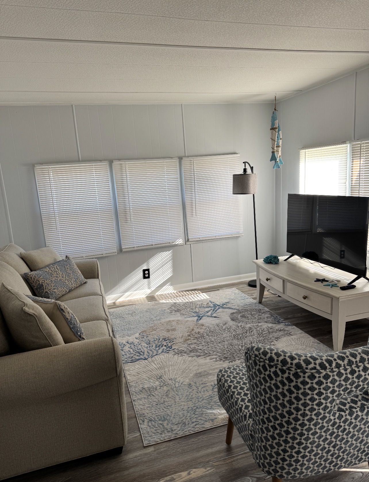 6515 15th St E, Lot H20, Sarasota, Florida 34243, 2 Bedrooms Bedrooms, ,2 BathroomsBathrooms,55-Plus Mobile Home,For Rent,15th St E, Lot H20,4392