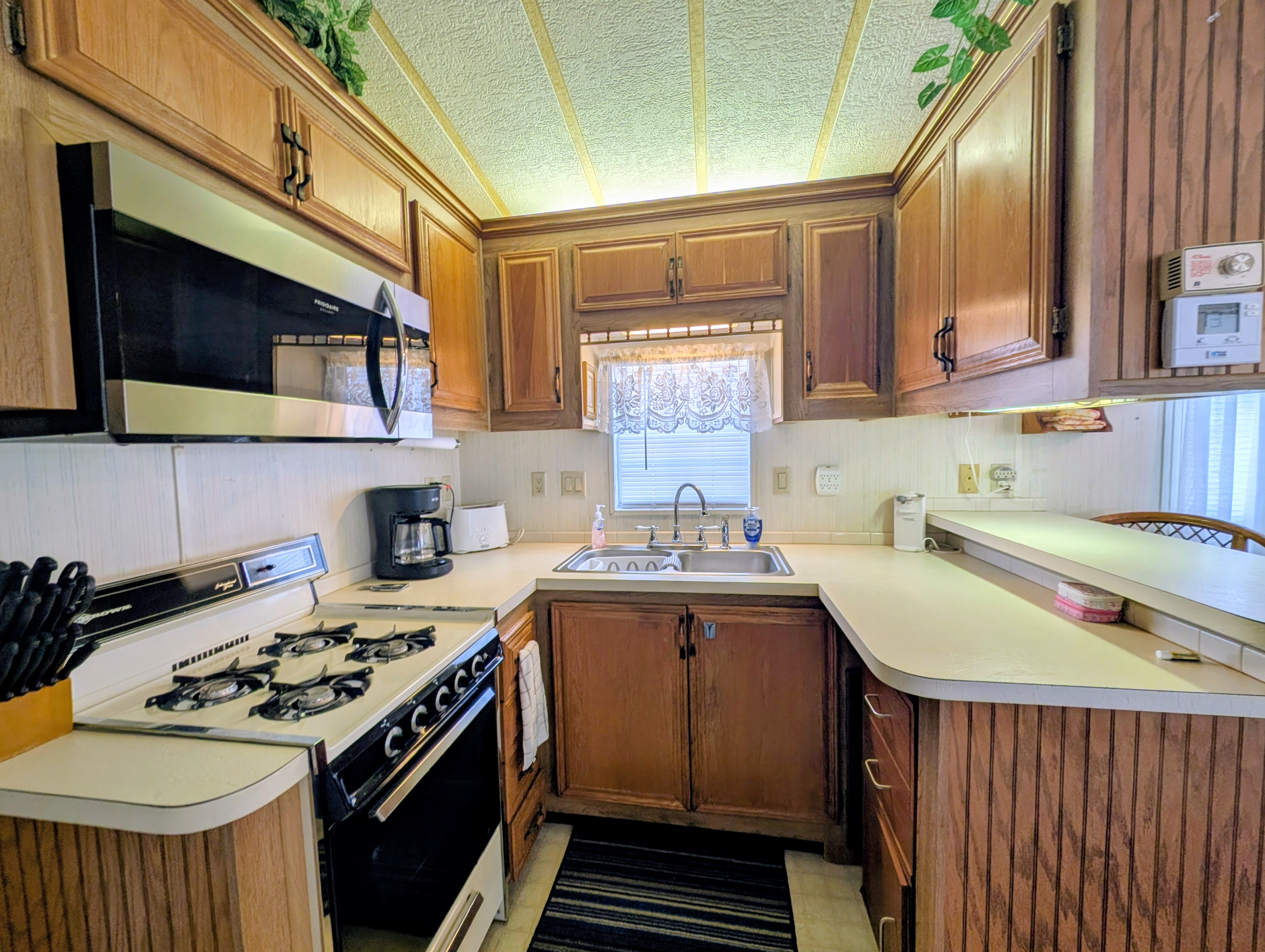 6234 Carl Shepard Dr, Ruskin, Florida 33570, 2 Bedrooms Bedrooms, ,1 BathroomBathrooms,55-Plus Mobile Home,For Sale,Carl Shepard Dr,4395