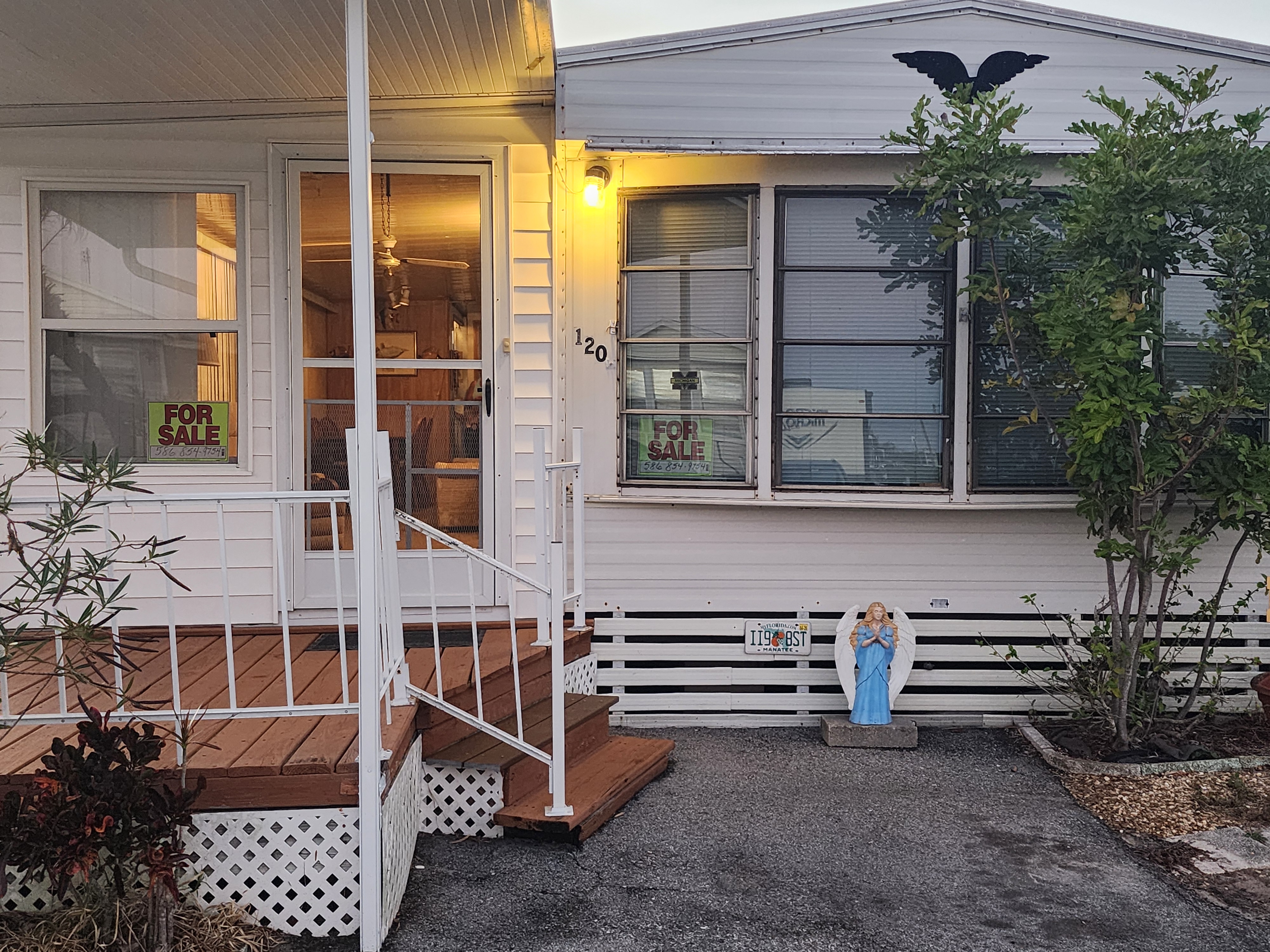 8615 Bayshore Rd, Lot 120, Palmetto, Florida 34221, 1 Bedroom Bedrooms, ,1 BathroomBathrooms,55-Plus Mobile Home,For Sale,Bayshore Rd, Lot 120,4404