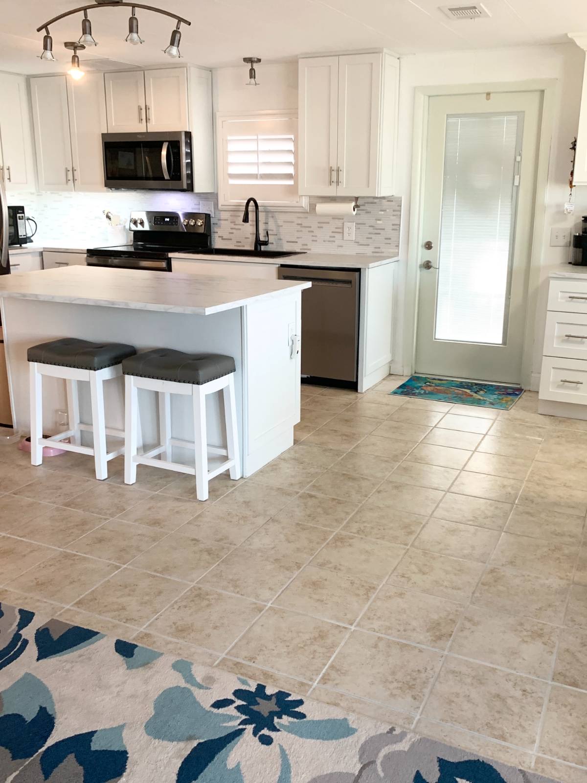 499 Red Wing Circle, Largo, Florida 33770, 2 Bedrooms Bedrooms, ,2 BathroomsBathrooms,All - Age Mobile Home,For Sale,Red Wing Circle,4413