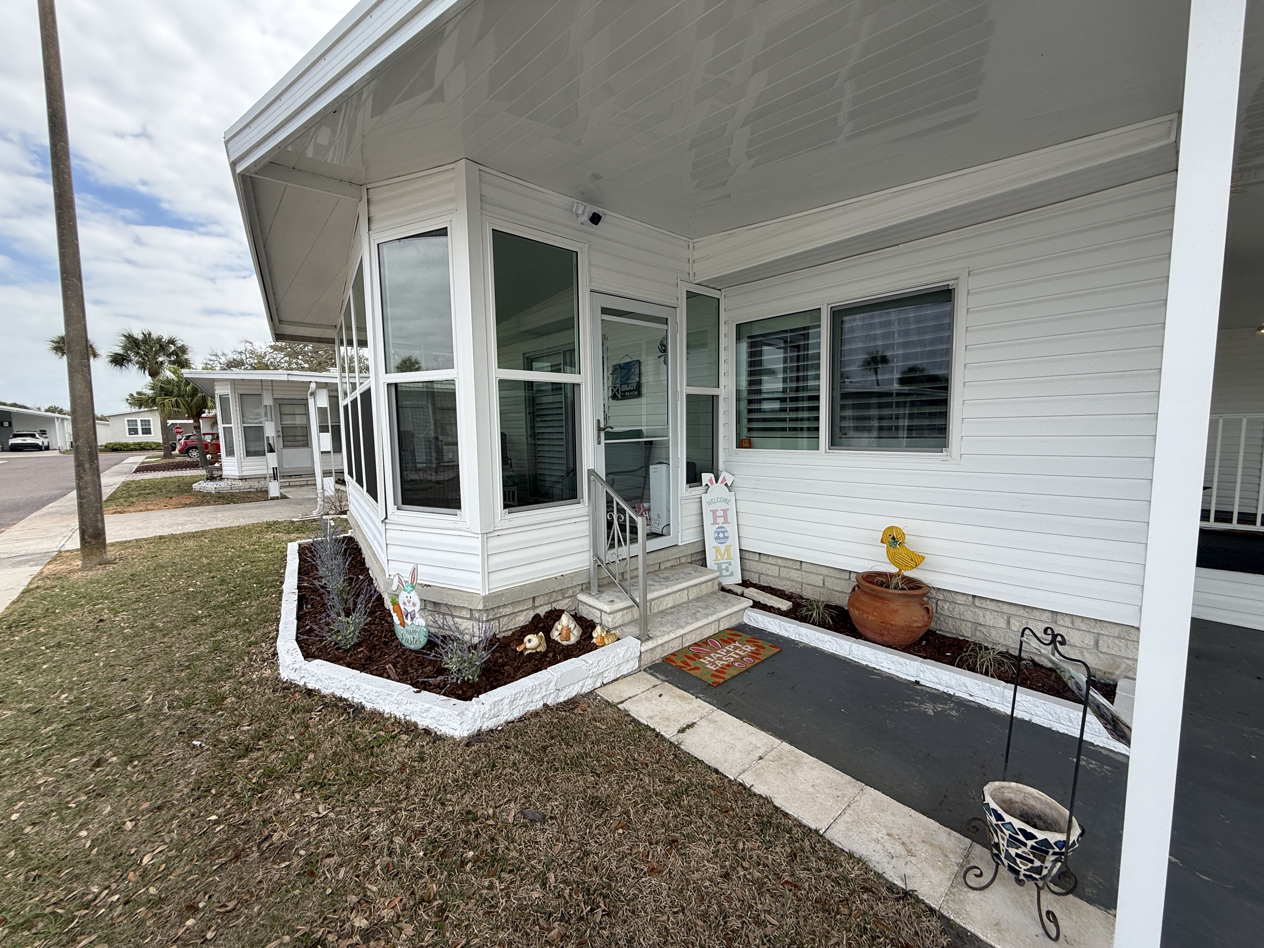 499 Red Wing Circle, Largo, Florida 33770, 2 Bedrooms Bedrooms, ,2 BathroomsBathrooms,55-Plus Mobile Home,For Sale,Red Wing Circle,4413