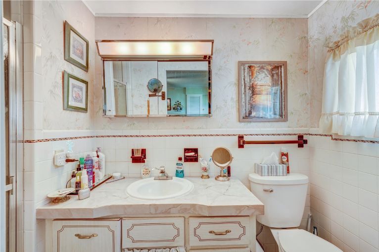 3901 Bahia Vista St, Lot 803, Sarasota, Florida 34242, 2 Bedrooms Bedrooms, ,2 BathroomsBathrooms,55-Plus Mobile Home,For Sale,Bahia Vista St, Lot 803,4415