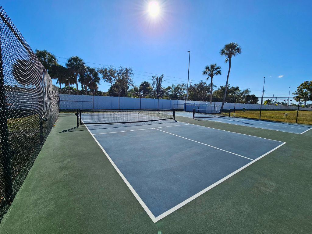 3901 Bahia Vista St, Lot 803, Sarasota, Florida 34242, 2 Bedrooms Bedrooms, ,2 BathroomsBathrooms,55-Plus Mobile Home,For Sale,Bahia Vista St, Lot 803,4415