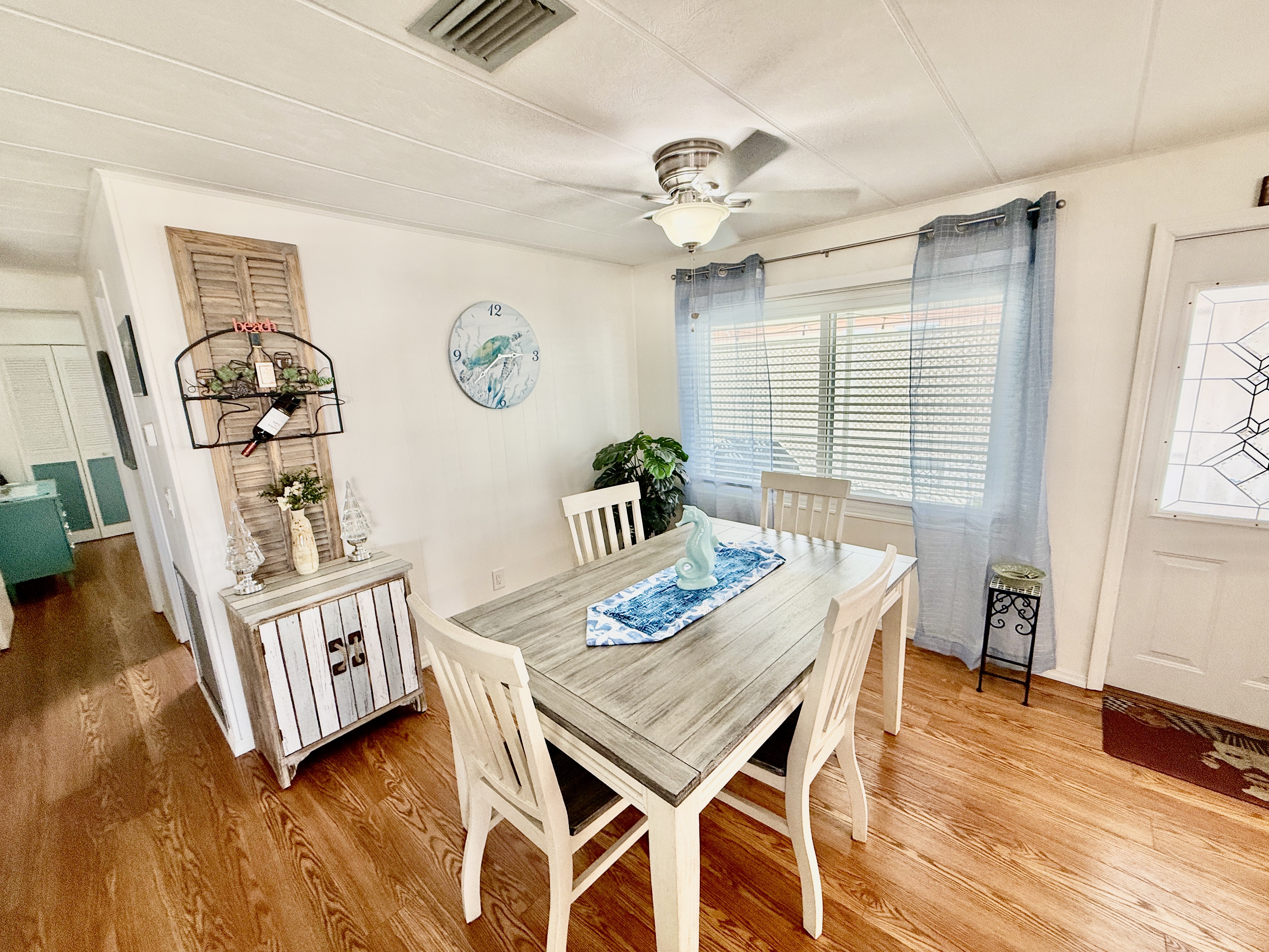 271 Sunnyside Lane, Clearwater, Florida 33770, 2 Bedrooms Bedrooms, ,2 BathroomsBathrooms,55-Plus Mobile Home,For Sale,Sunnyside Lane,4418