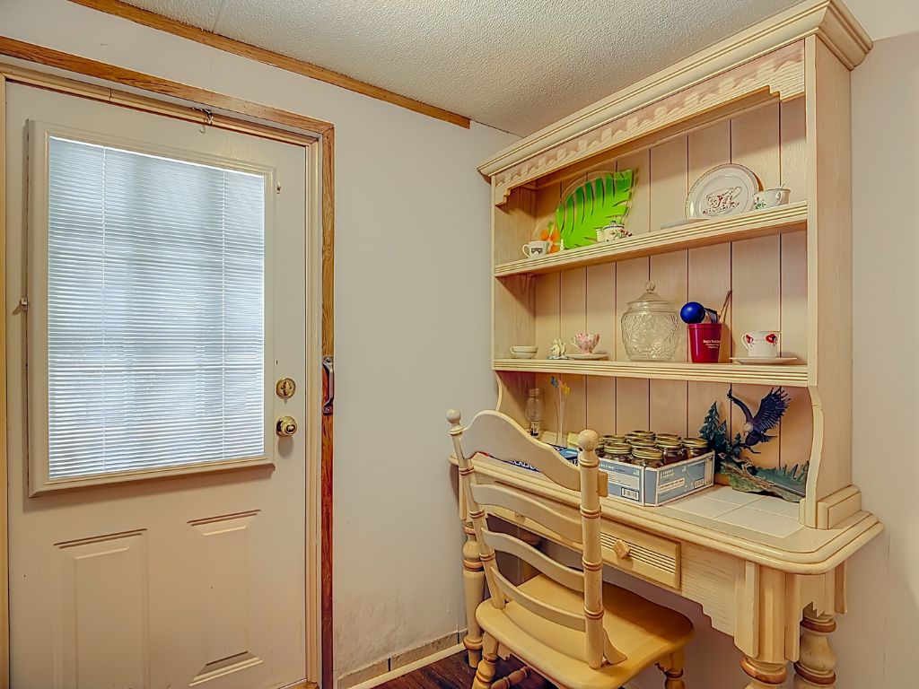 1201 Arizona Ave, Frostproof, Florida 33843, 3 Bedrooms Bedrooms, ,2 BathroomsBathrooms,55-Plus Mobile Home,For Sale,Arizona Ave,4420