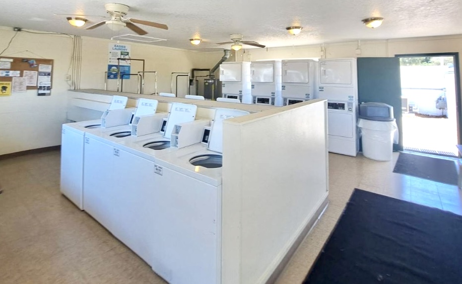 601 Starkey Rd, Lot 29, Largo, Florida 33771, 3 Bedrooms Bedrooms, ,2 BathroomsBathrooms,55-Plus Mobile Home,For Sale,Starkey Rd, Lot 29,4425