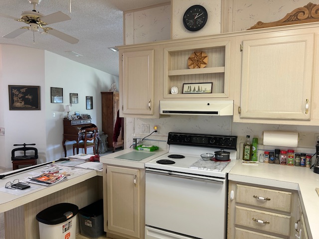 6873 Coconut Grove Cir, Ellenton, Florida 34222, 2 Bedrooms Bedrooms, ,2 BathroomsBathrooms,55-Plus Mobile Home,For Sale,Coconut Grove Cir,4430