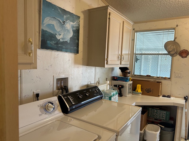 6873 Coconut Grove Cir, Ellenton, Florida 34222, 2 Bedrooms Bedrooms, ,2 BathroomsBathrooms,55-Plus Mobile Home,For Sale,Coconut Grove Cir,4430