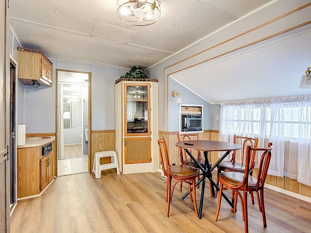 1015 Dundee Rd, Lot 34, Dundee, Florida 33838, 1 Bedroom Bedrooms, ,1 BathroomBathrooms,55-Plus Mobile Home,For Sale,Dundee Rd, Lot 34,4434