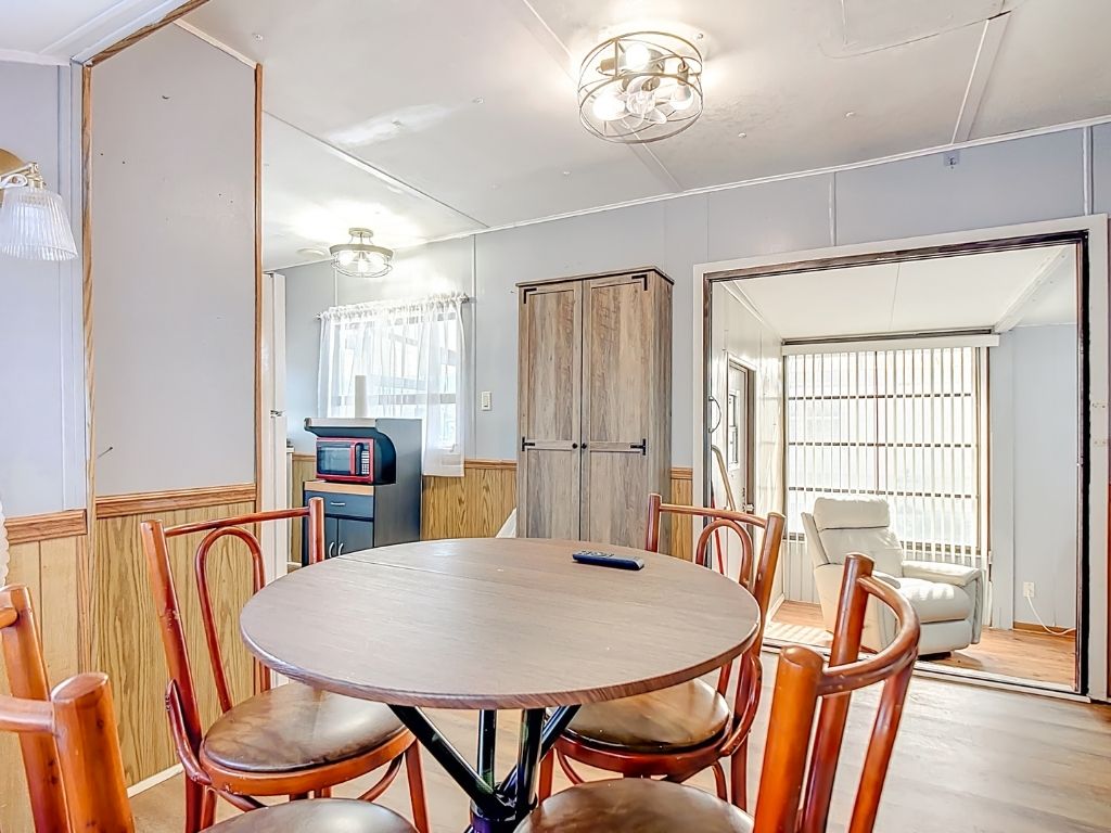 1015 Dundee Rd, Lot 34, Dundee, Florida 33838, 1 Bedroom Bedrooms, ,1 BathroomBathrooms,55-Plus Mobile Home,For Sale,Dundee Rd, Lot 34,4434