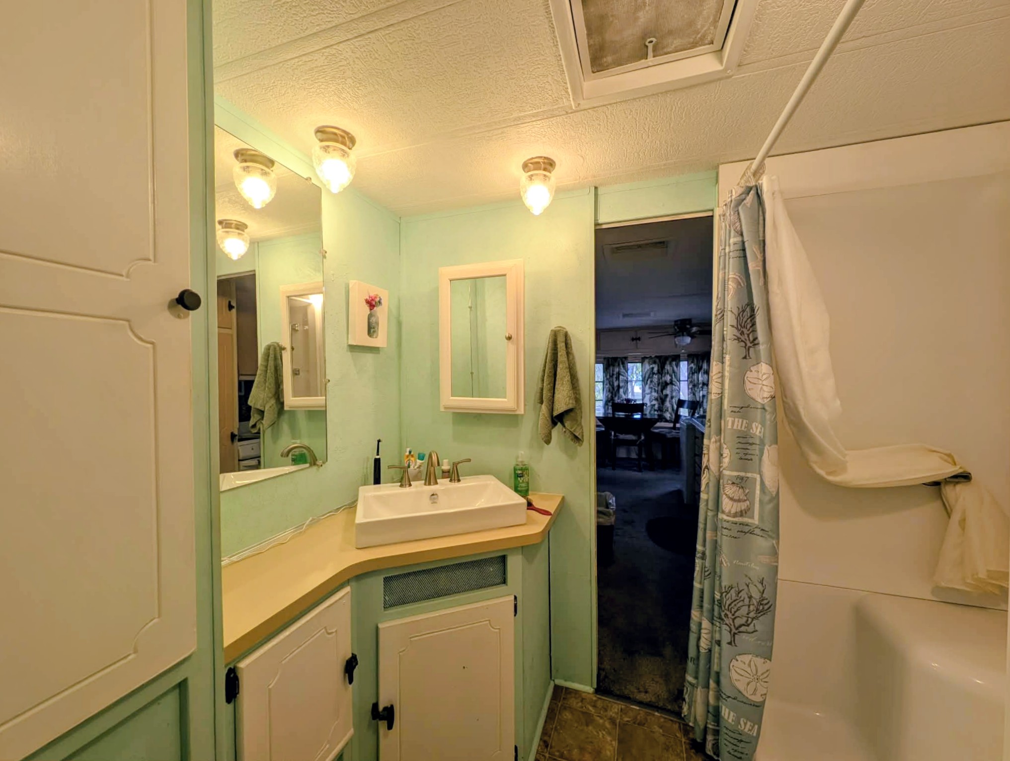2206 Chaney Dr, Lot 216, Ruskin, Florida 33570, 1 Bedroom Bedrooms, ,1 BathroomBathrooms,55-Plus Mobile Home,For Sale,Chaney Dr, Lot 216,4438