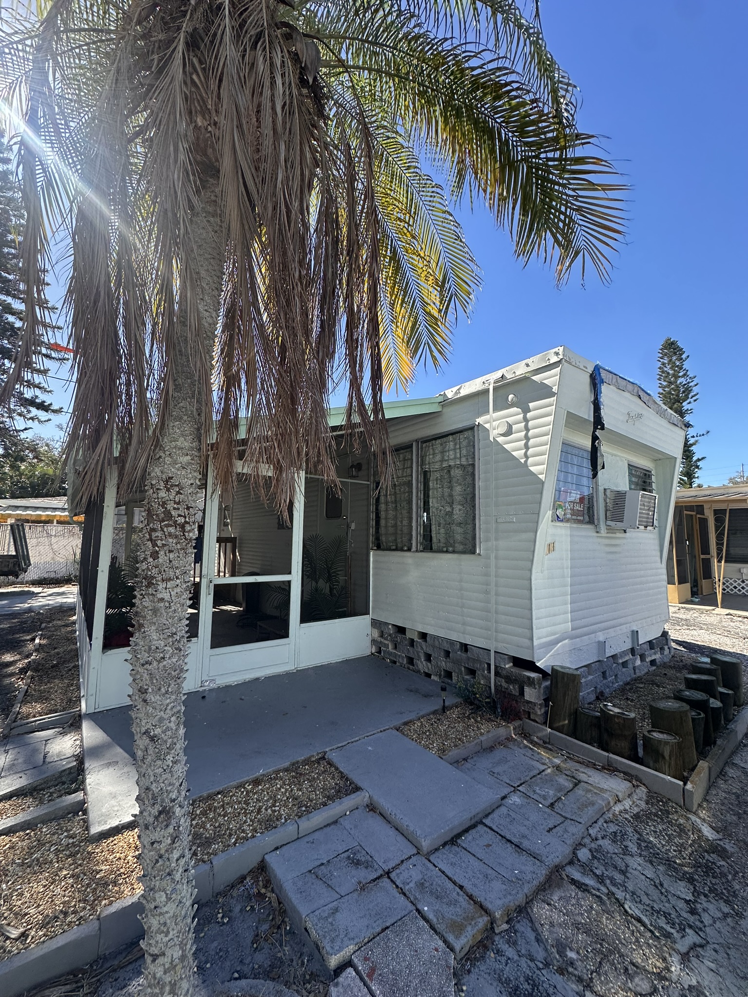 5015 Seminole Blvd, Lot 111, St Petersburg, Florida 33708, 1 Bedroom Bedrooms, ,1 BathroomBathrooms,55-Plus Mobile Home,For Sale,Seminole Blvd, Lot 111,4458