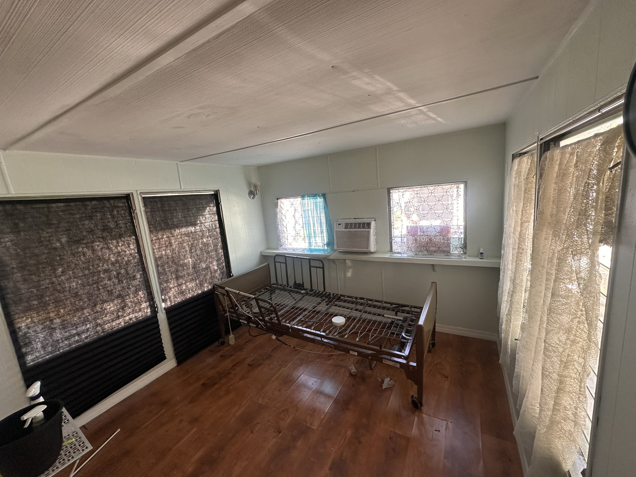 5015 Seminole Blvd, Lot 111, St Petersburg, Florida 33708, 1 Bedroom Bedrooms, ,1 BathroomBathrooms,55-Plus Mobile Home,For Sale,Seminole Blvd, Lot 111,4458