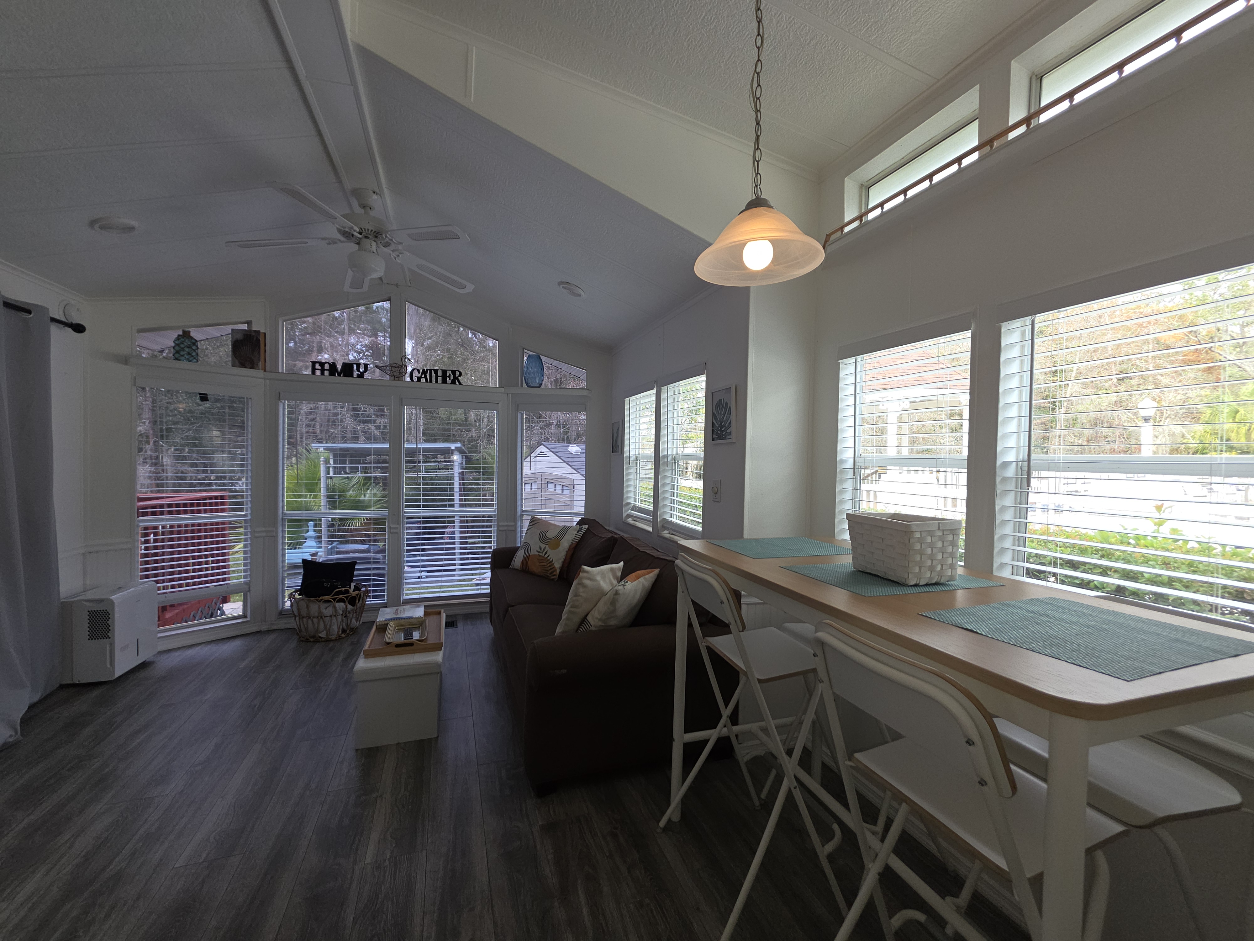 962 Savannah Dr, Kissimmee, Florida 34746, 2 Bedrooms Bedrooms, ,1 BathroomBathrooms,All - Age Mobile Home,For Sale,Savannah Dr,4459