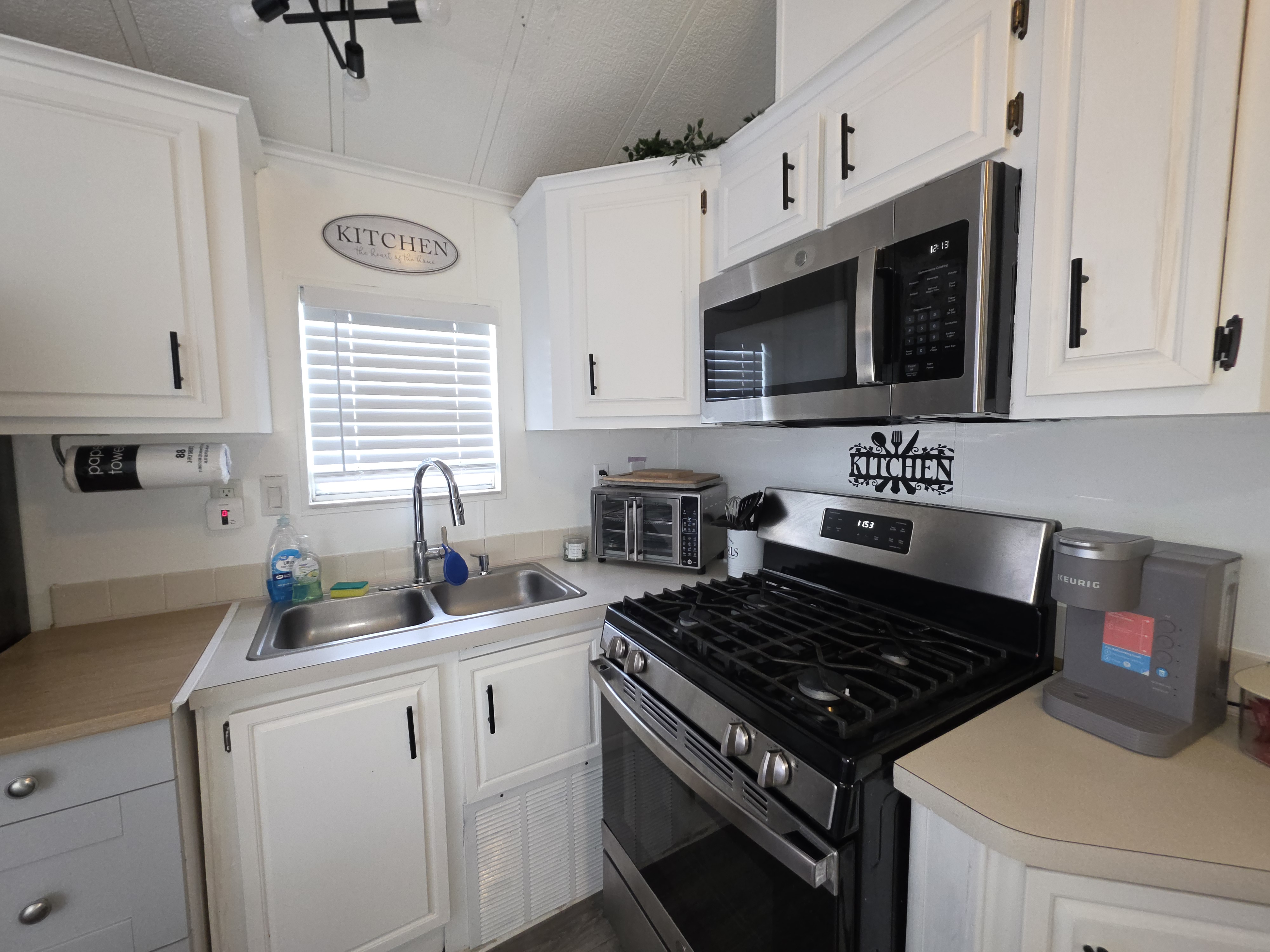 962 Savannah Dr, Kissimmee, Florida 34746, 2 Bedrooms Bedrooms, ,1 BathroomBathrooms,All - Age Mobile Home,For Sale,Savannah Dr,4459
