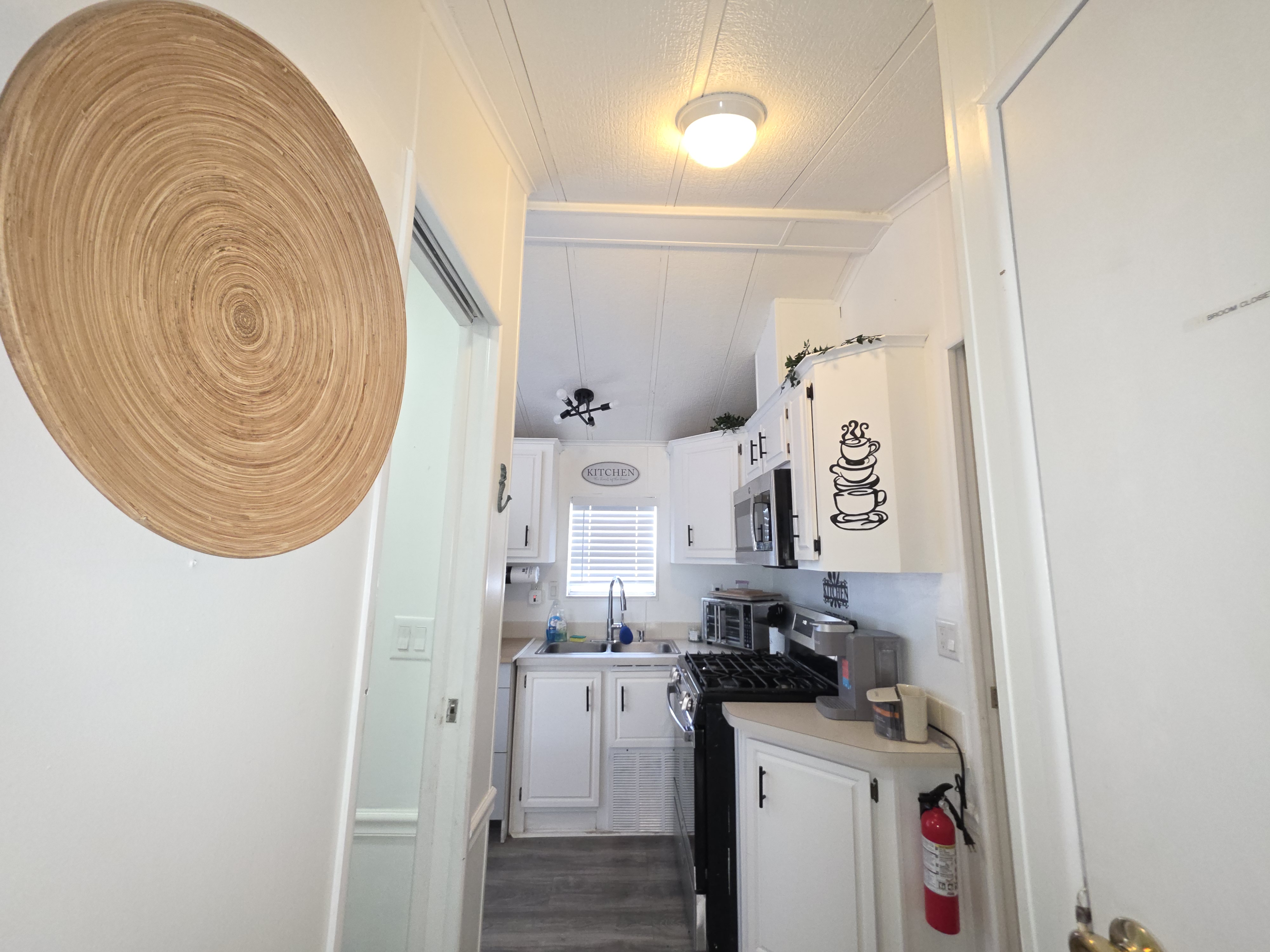 962 Savannah Dr, Kissimmee, Florida 34746, 2 Bedrooms Bedrooms, ,1 BathroomBathrooms,All - Age Mobile Home,For Sale,Savannah Dr,4459