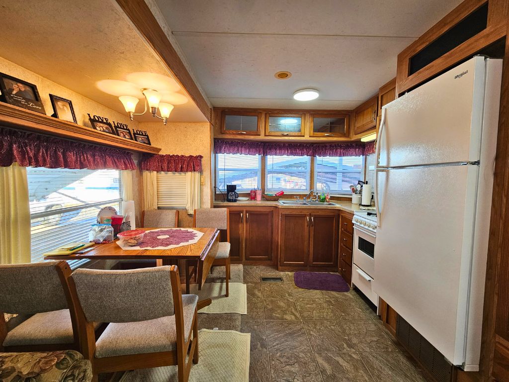 1410 Utah Ave, Frostproof, Florida 33843, 2 Bedrooms Bedrooms, ,1 BathroomBathrooms,55-Plus Mobile Home,For Sale,Utah Ave,4460