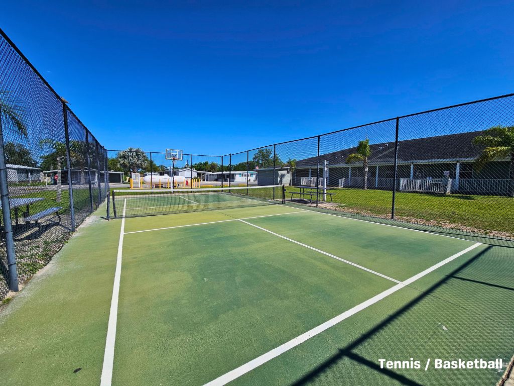 1410 Utah Ave, Frostproof, Florida 33843, 2 Bedrooms Bedrooms, ,1 BathroomBathrooms,55-Plus Mobile Home,For Sale,Utah Ave,4460