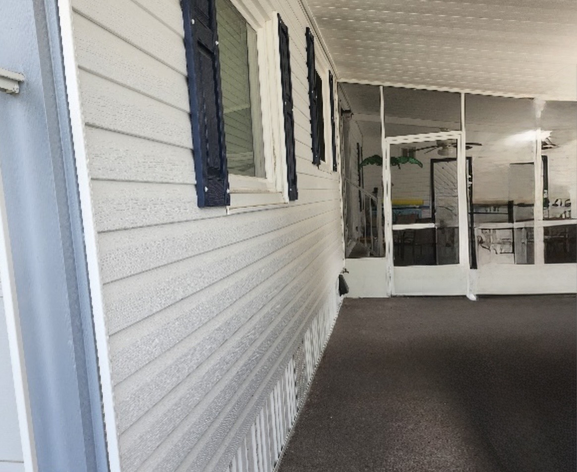 100 Hampton Rd, Lot 102, Clearwater, Florida 33759, 2 Bedrooms Bedrooms, ,2 BathroomsBathrooms,55-Plus Mobile Home,For Sale,Hampton Rd, Lot 102,4467