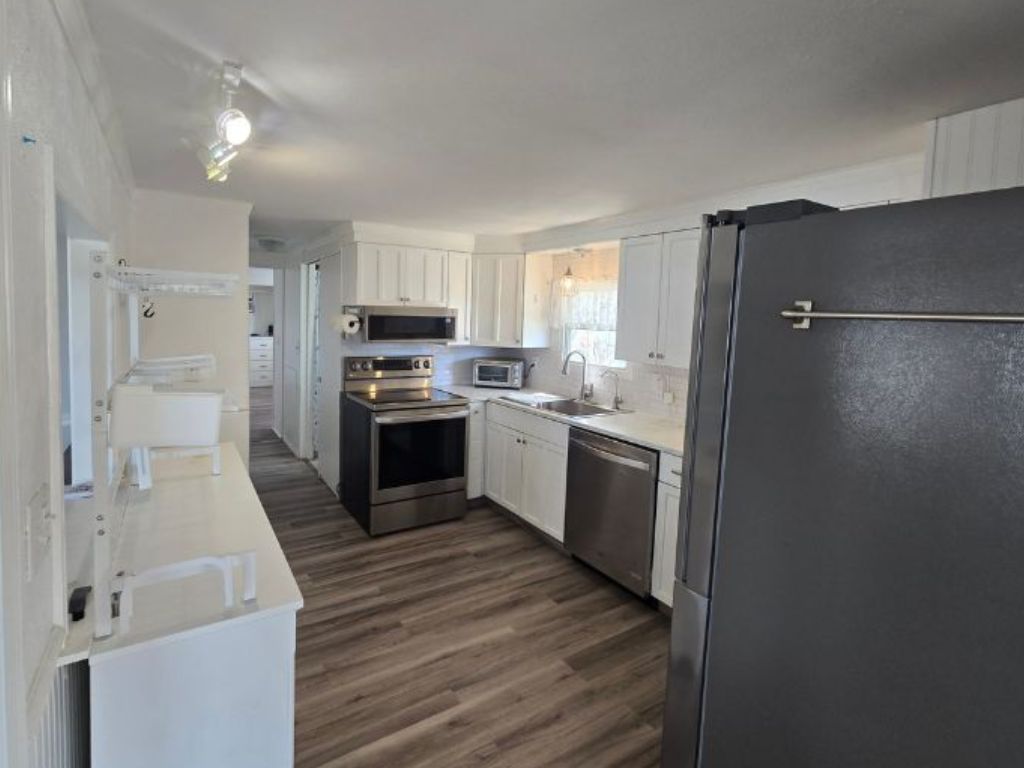 3701 14th St W, Lot 88, Bradenton, Florida 34205, 2 Bedrooms Bedrooms, ,2 BathroomsBathrooms,55-Plus Mobile Home,For Sale,14th St W, Lot 88,4488