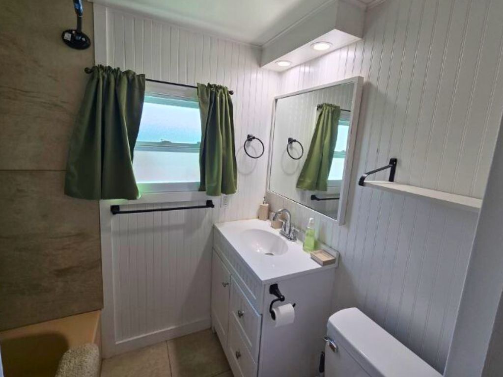3701 14th St W, Lot 88, Bradenton, Florida 34205, 2 Bedrooms Bedrooms, ,2 BathroomsBathrooms,55-Plus Mobile Home,For Sale,14th St W, Lot 88,4488