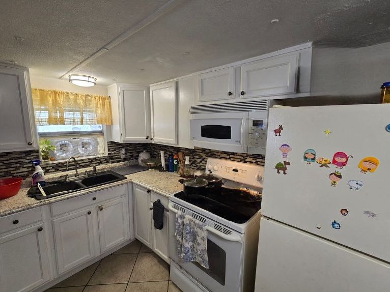 8518 Gibsonton Dr, Lot 102, Gibsonton, Florida 33534, 4 Bedrooms Bedrooms, ,2 BathroomsBathrooms,All - Age Mobile Home,For Sale,Gibsonton Dr, Lot 102,4489