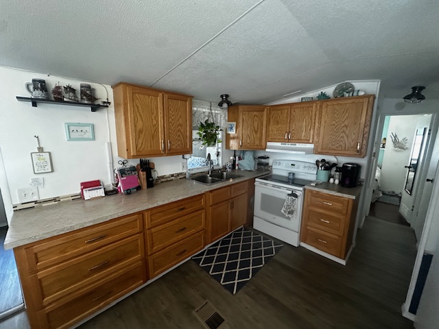 8225 Arevee Dr, Lot 859, New Port Richey, Florida 34653, 1 Bedroom Bedrooms, ,1.5 BathroomsBathrooms,55-Plus Mobile Home,For Sale,Arevee Dr, Lot 859,4492