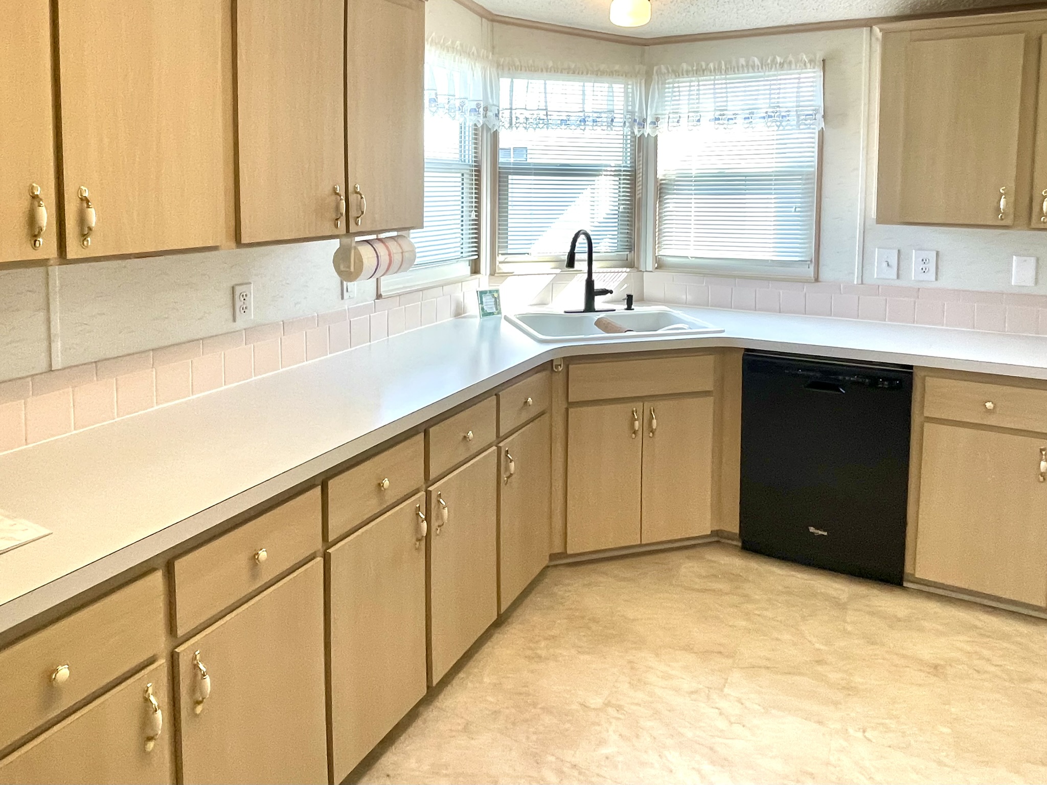 6812 Coconut Grove Circle, Ellenton, Florida 34222, 2 Bedrooms Bedrooms, ,2 BathroomsBathrooms,55-Plus Mobile Home,For Sale,Coconut Grove Circle,4503