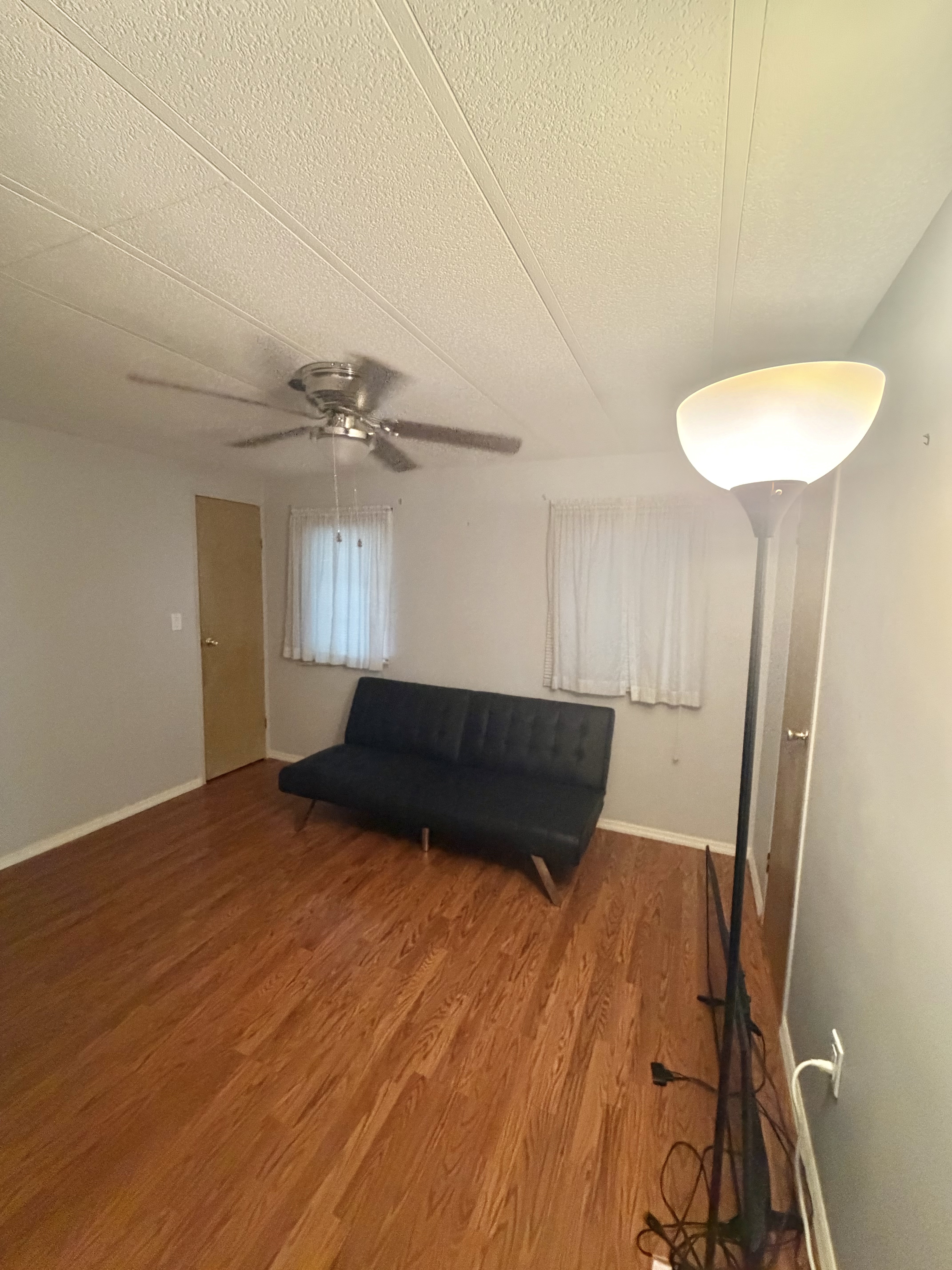 924 Zacapa Ave, Venice, Florida 34285, 2 Bedrooms Bedrooms, ,2 BathroomsBathrooms,55-Plus Mobile Home,For Sale,Zacapa Ave,4507