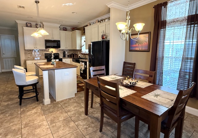 100 Hampton Rd, Lot 122, Clearwater, Florida 33759, 3 Bedrooms Bedrooms, ,2 BathroomsBathrooms,55-Plus Mobile Home,For Sale,Hampton Rd, Lot 122,4510