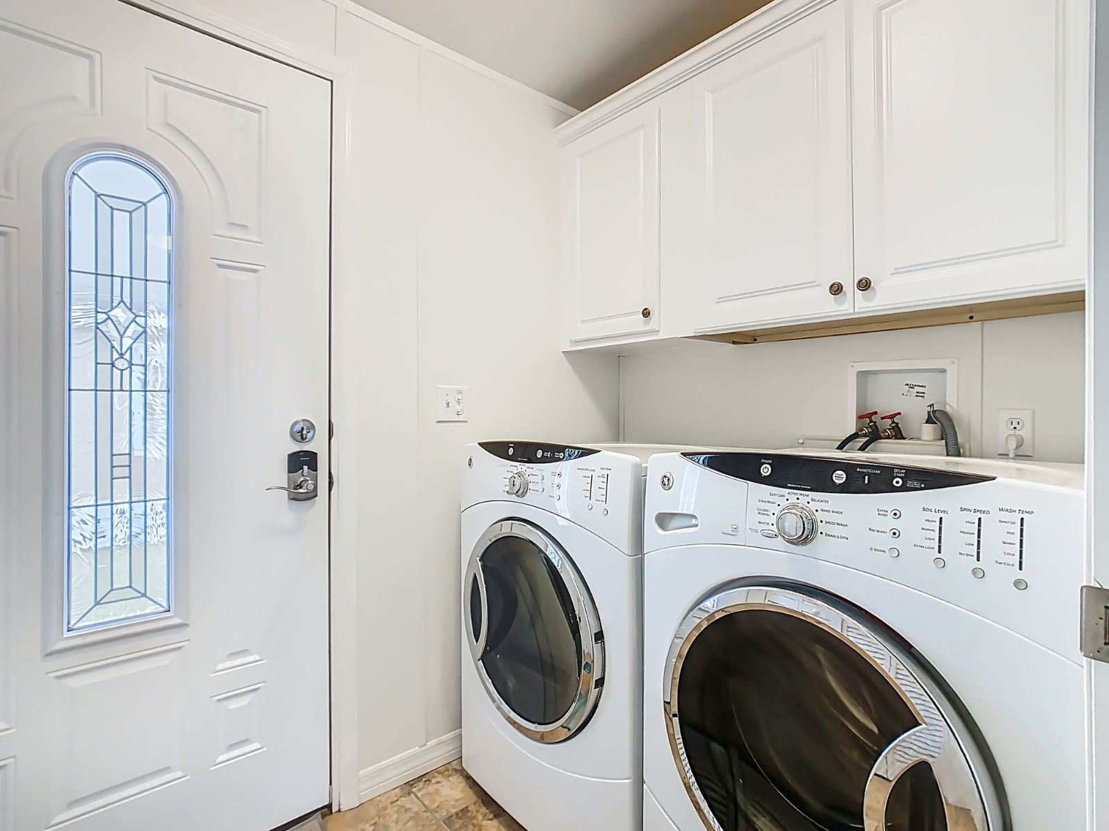 618 Sunset Circle, Frostproof, Florida 33843, 2 Bedrooms Bedrooms, ,2 BathroomsBathrooms,55-Plus Mobile Home,For Sale,Sunset Circle,4512