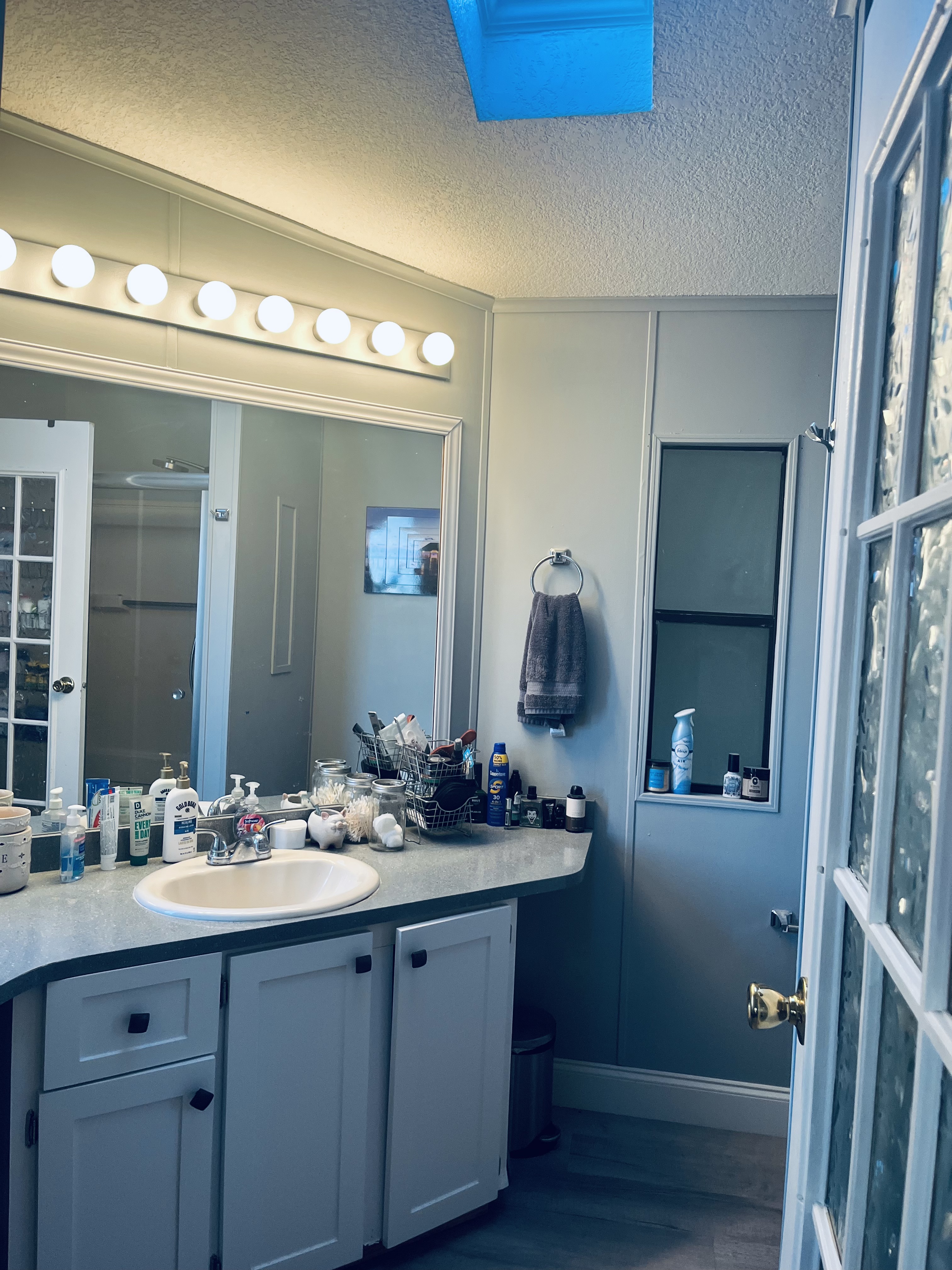 100 Hampton Rd, Lot 153, Clearwater, Florida 33759, 2 Bedrooms Bedrooms, ,2 BathroomsBathrooms,55-Plus Mobile Home,For Sale,Hampton Rd, Lot 153,4519