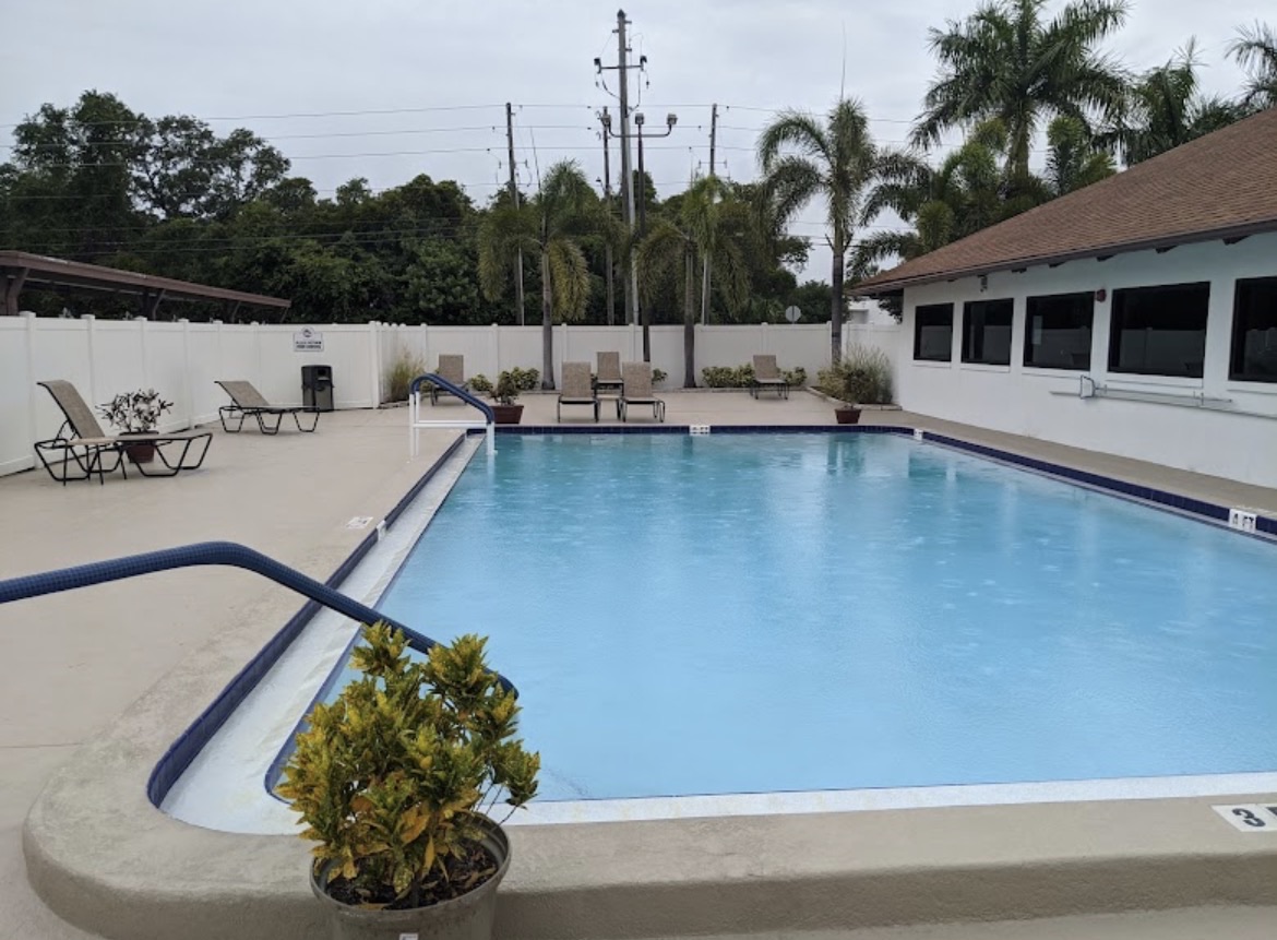 100 Hampton Rd, Lot 153, Clearwater, Florida 33759, 2 Bedrooms Bedrooms, ,2 BathroomsBathrooms,55-Plus Mobile Home,For Sale,Hampton Rd, Lot 153,4519