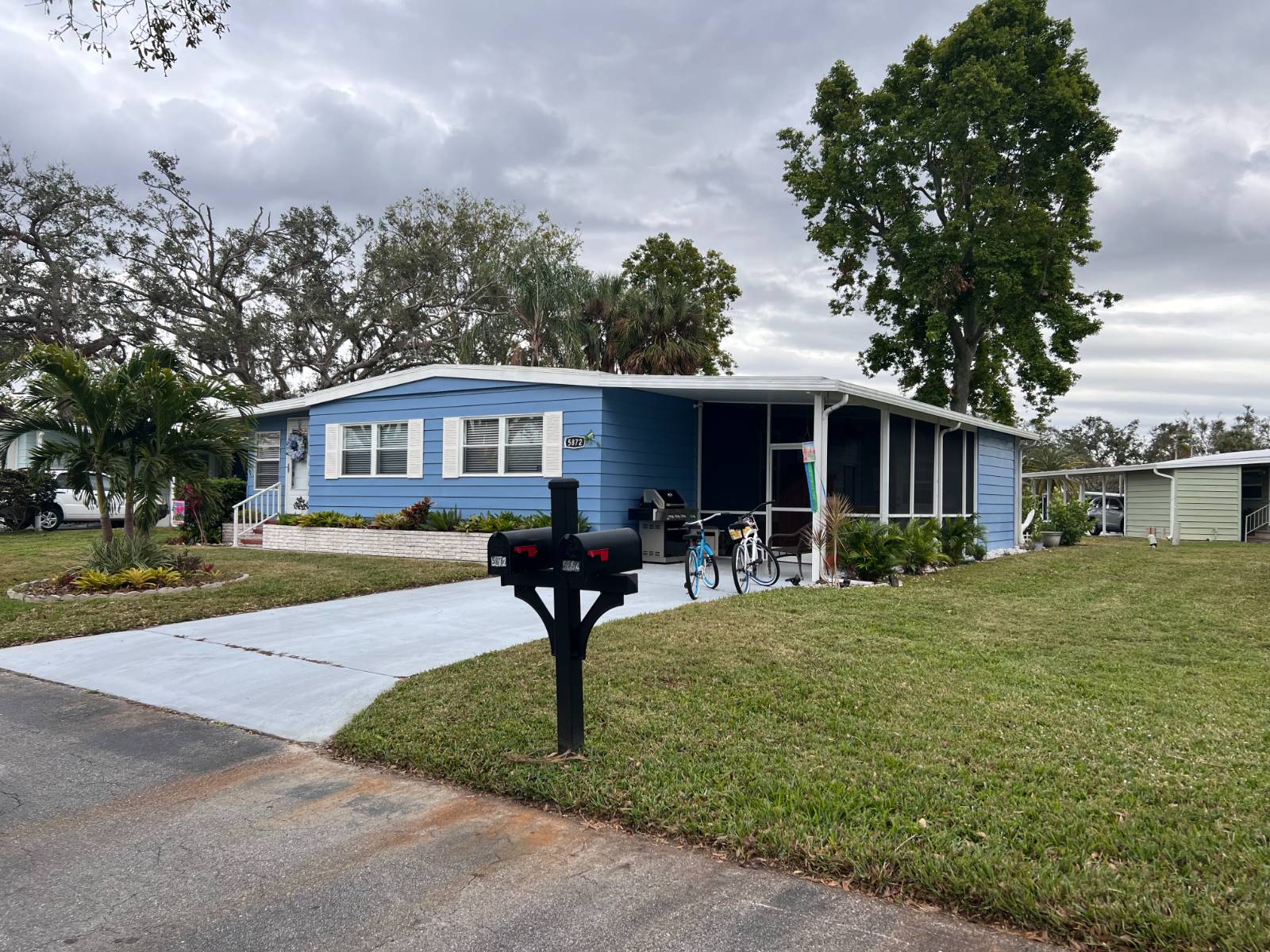 5872 Camelot Drive South, Sarasota, Florida 34233, 2 Bedrooms Bedrooms, ,2 BathroomsBathrooms,55-Plus Mobile Home,For Sale,Camelot Drive South,4527