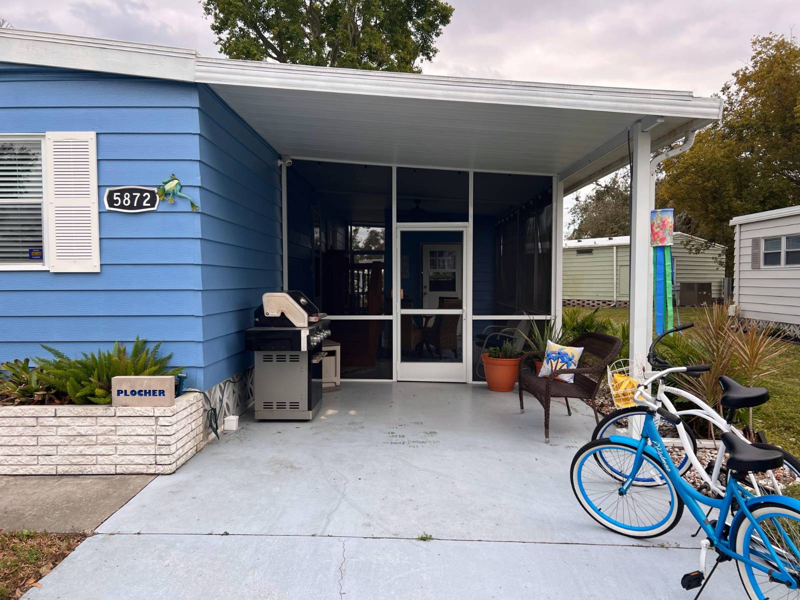5872 Camelot Drive South, Sarasota, Florida 34233, 2 Bedrooms Bedrooms, ,2 BathroomsBathrooms,55-Plus Mobile Home,For Sale,Camelot Drive South,4527