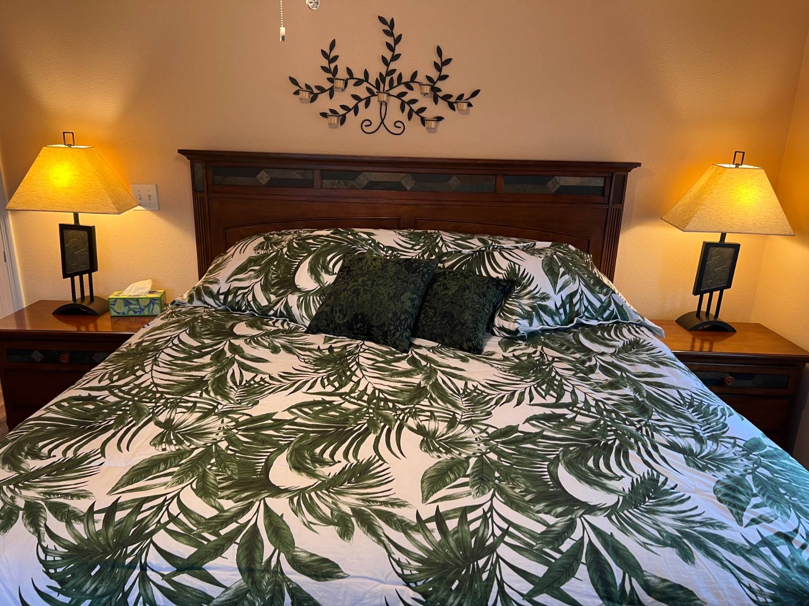 5872 Camelot Drive South, Sarasota, Florida 34233, 2 Bedrooms Bedrooms, ,2 BathroomsBathrooms,55-Plus Mobile Home,For Sale,Camelot Drive South,4527