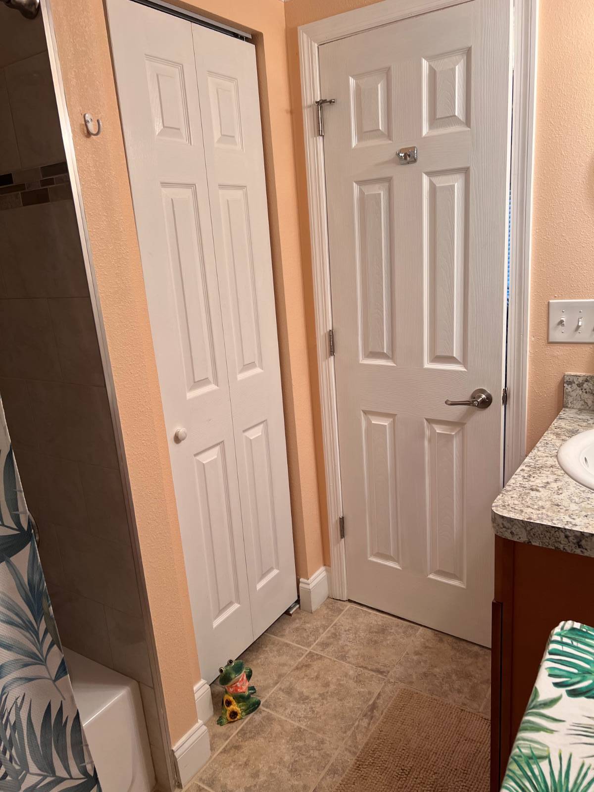 5872 Camelot Drive South, Sarasota, Florida 34233, 2 Bedrooms Bedrooms, ,2 BathroomsBathrooms,55-Plus Mobile Home,For Sale,Camelot Drive South,4527