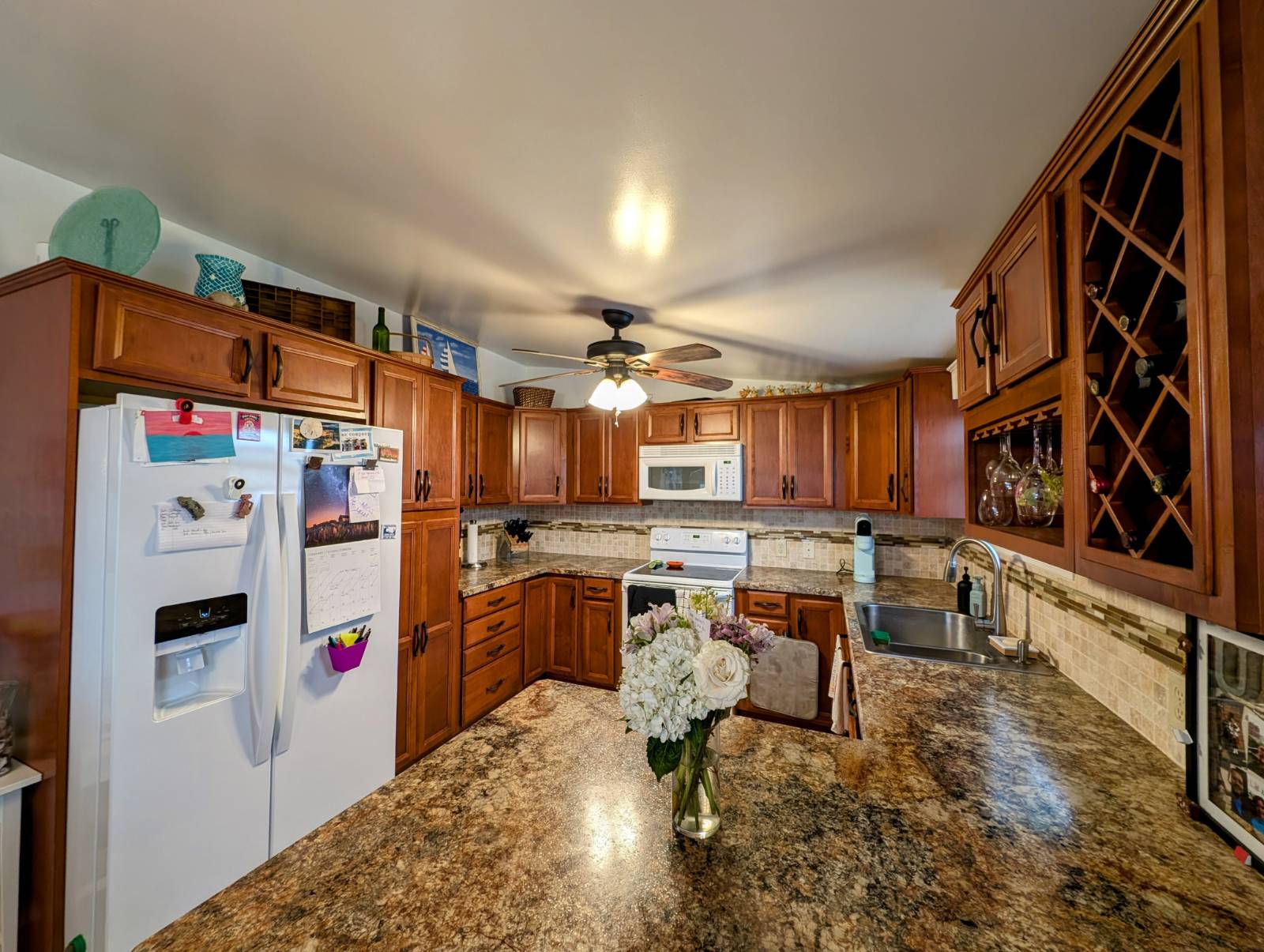 3748 Hula Circle, Ruskin, Florida 33570, 2 Bedrooms Bedrooms, ,1 BathroomBathrooms,All - Age Mobile Home,For Sale,Hula Circle,4532