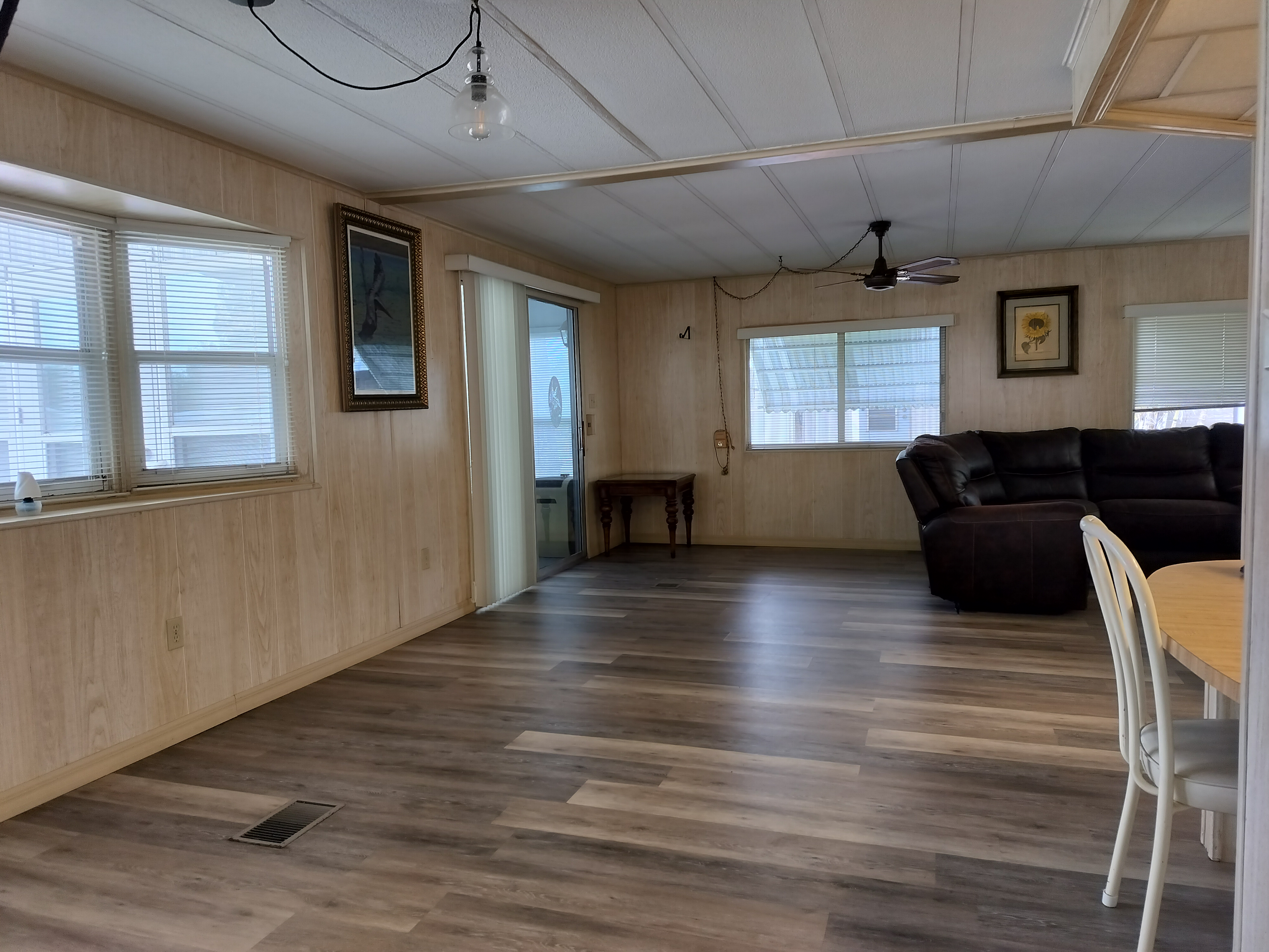 7300 20th St, Lot 428, Vero Beach, Florida 32966, 2 Bedrooms Bedrooms, ,2 BathroomsBathrooms,55-Plus Mobile Home,For Sale,20th St, Lot 428,4534